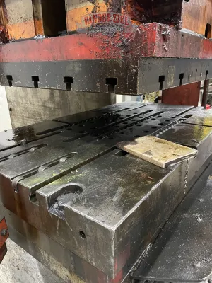 Cincinnati Hydraulic Punch Press, Model 175-OBS - Gallery Thumbnail 5