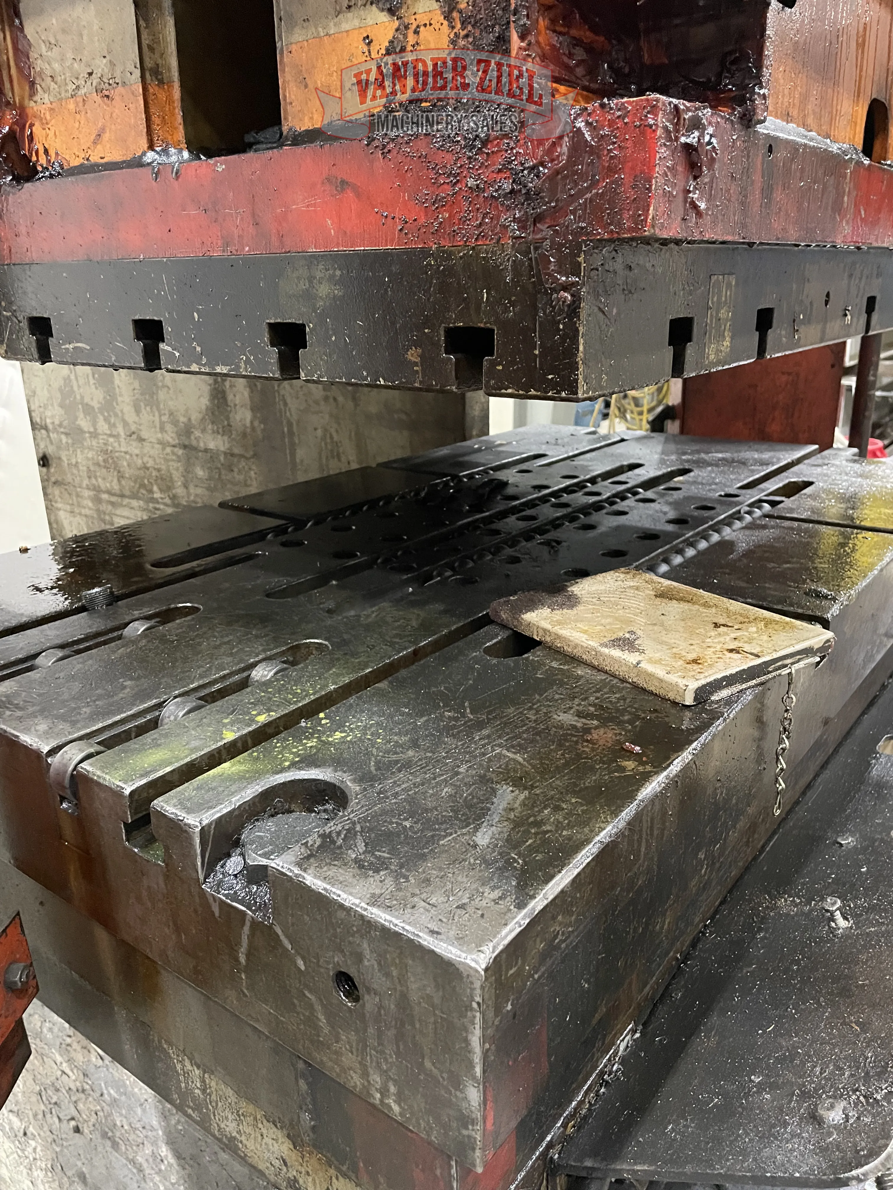 Cincinnati Hydraulic Punch Press, Model 175-OBS - Prefetch Image 35664