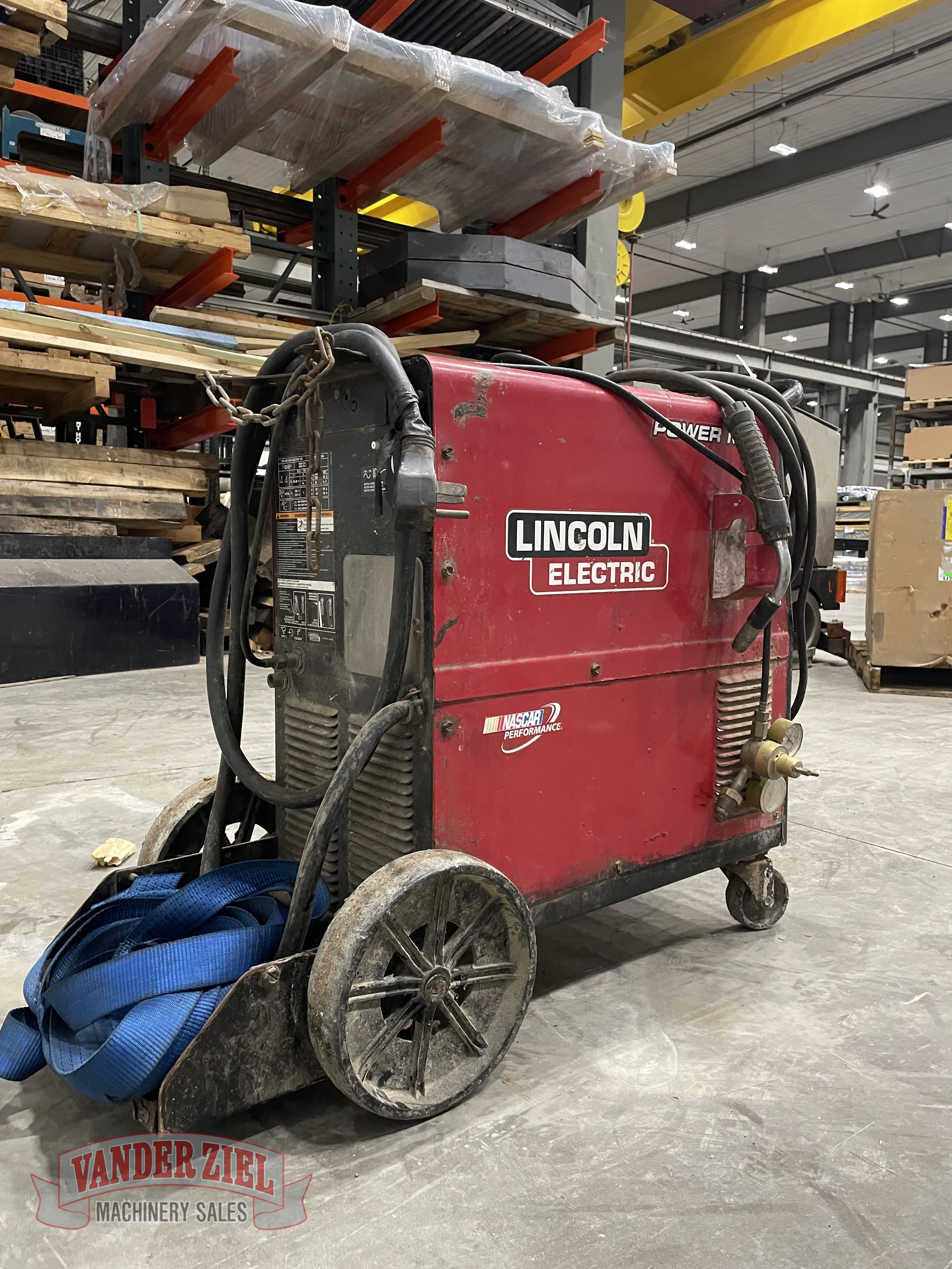 Lincoln Maxtrac Electric Power MIG 256 Welder K3068 - Prefetch Image 35675