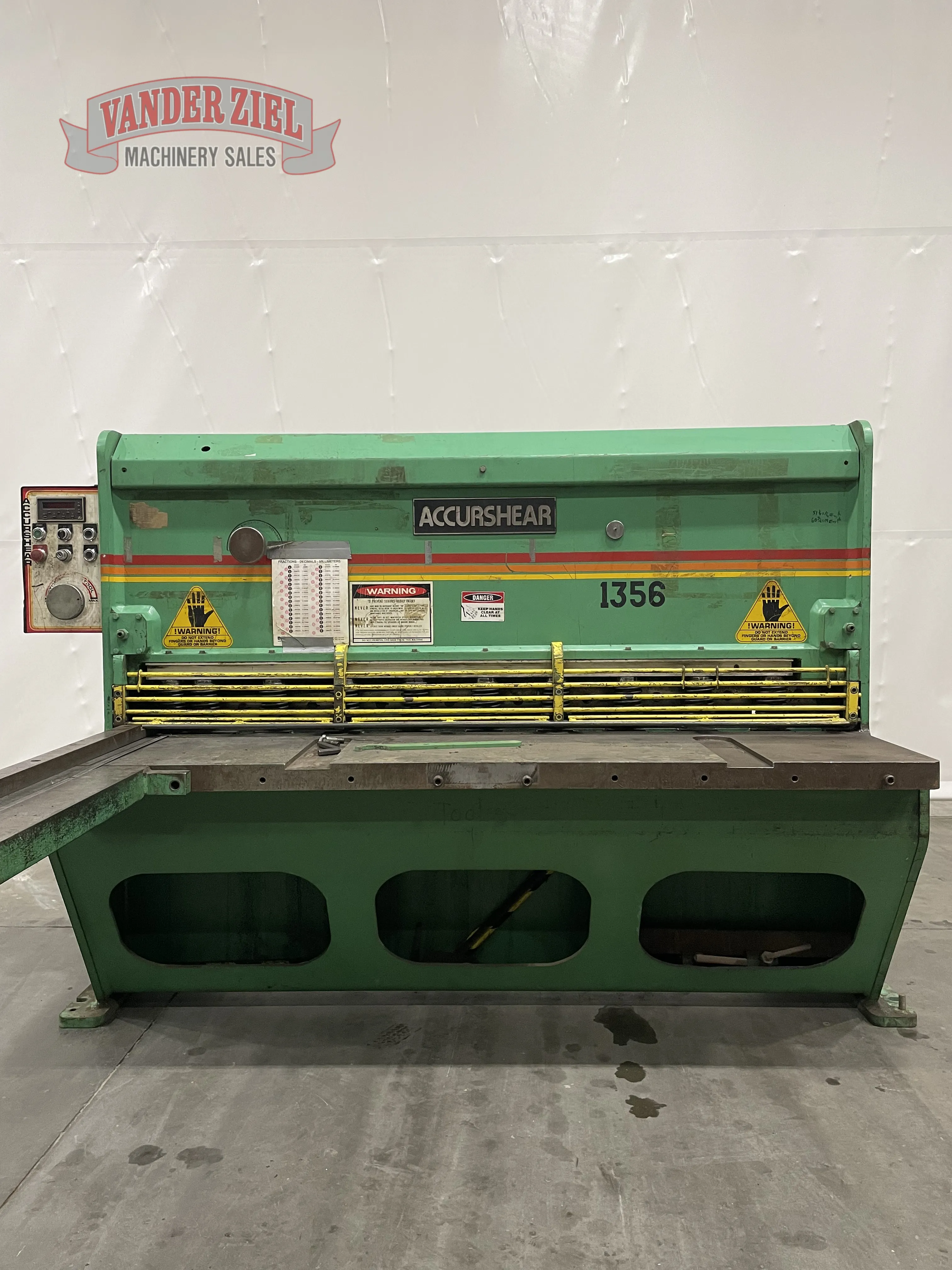 Accurshear 6’ x 10 Gauge Low Profile Hydraulic Shear, Model 61356 - Main Image 1