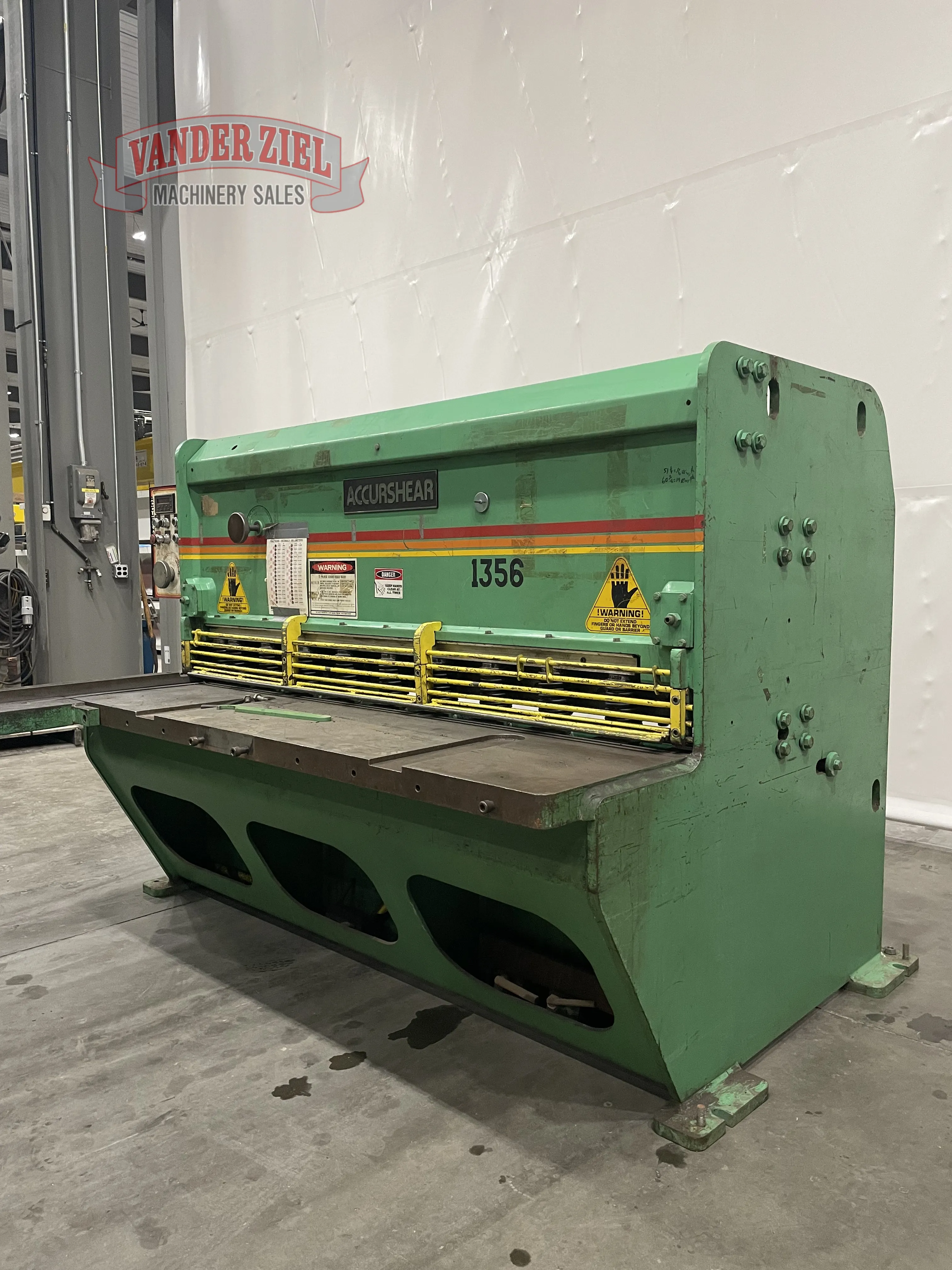 Accurshear 6’ x 10 Gauge Low Profile Hydraulic Shear, Model 61356 - Prefetch Image 35809