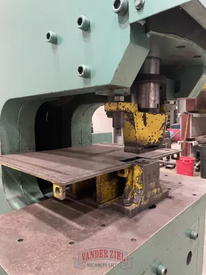 Piranha Model PII-110, 110-Ton Dual Operator Hydraulic Ironworker - Gallery Thumbnail 6