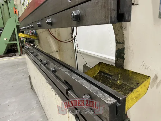 Cincinnati 8’ x 135 Ton Mechanical Press Brake, Series 5 x 6 - Gallery Thumbnail 3