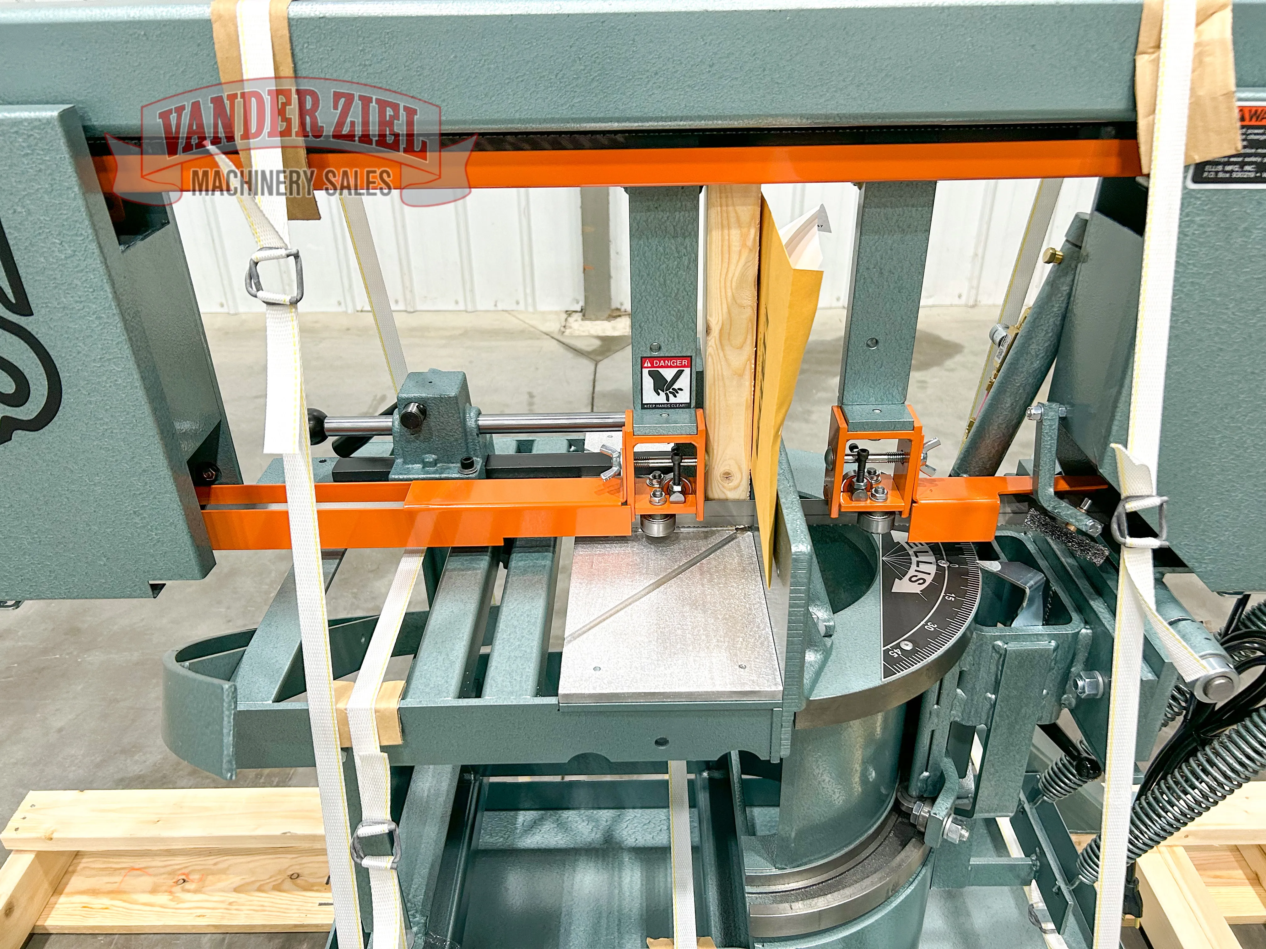 Ellis 11" x 10" Horizontal Saw, Model 1800 - NEW - Prefetch Image 36557