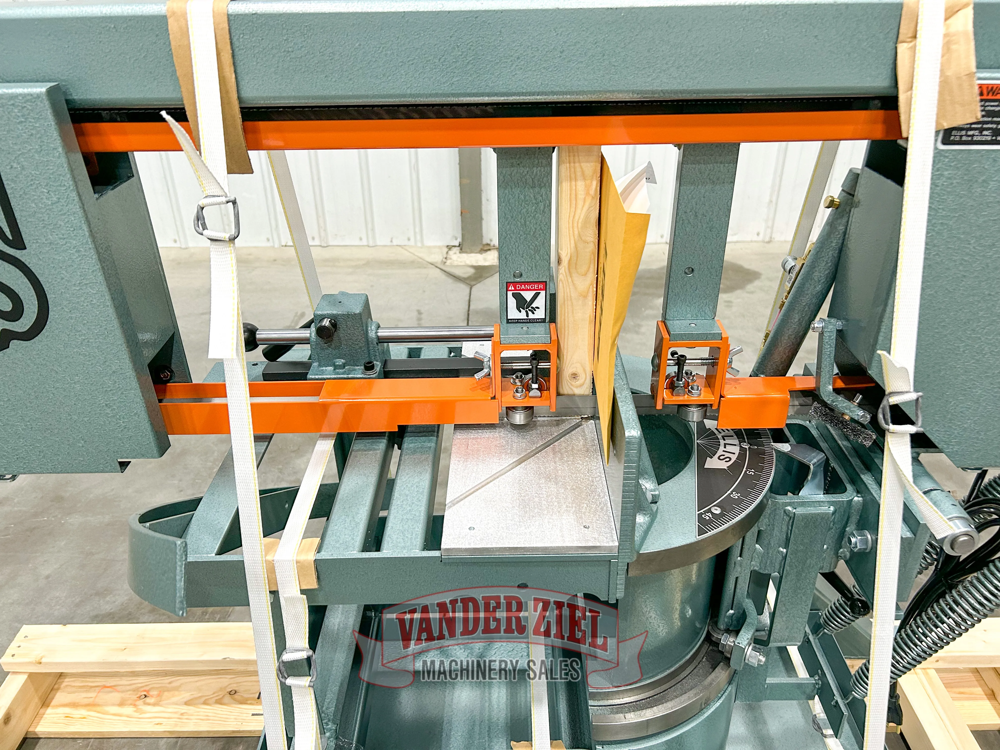 Ellis 11" x 10" Horizontal Saw, Model 1800 - NEW - Prefetch Image 36582