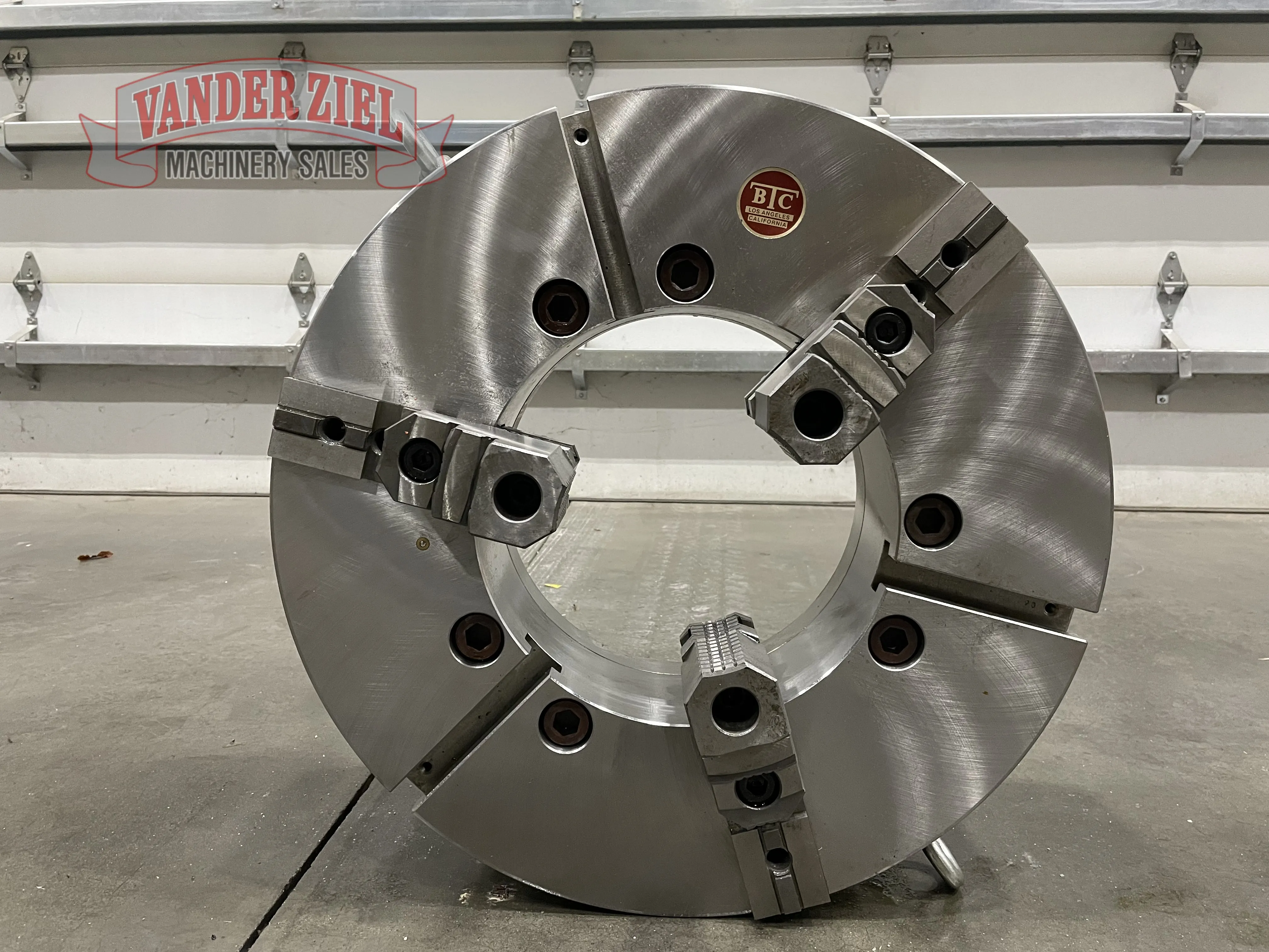 BTC 25" Three Jaw Manual Chuck, 12.5" Bore - NEW - Main Image 1