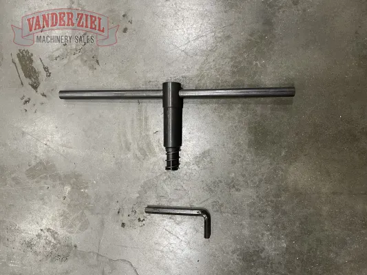 BTC 25" Three Jaw Manual Chuck, 12.5" Bore - NEW - Gallery Thumbnail 6