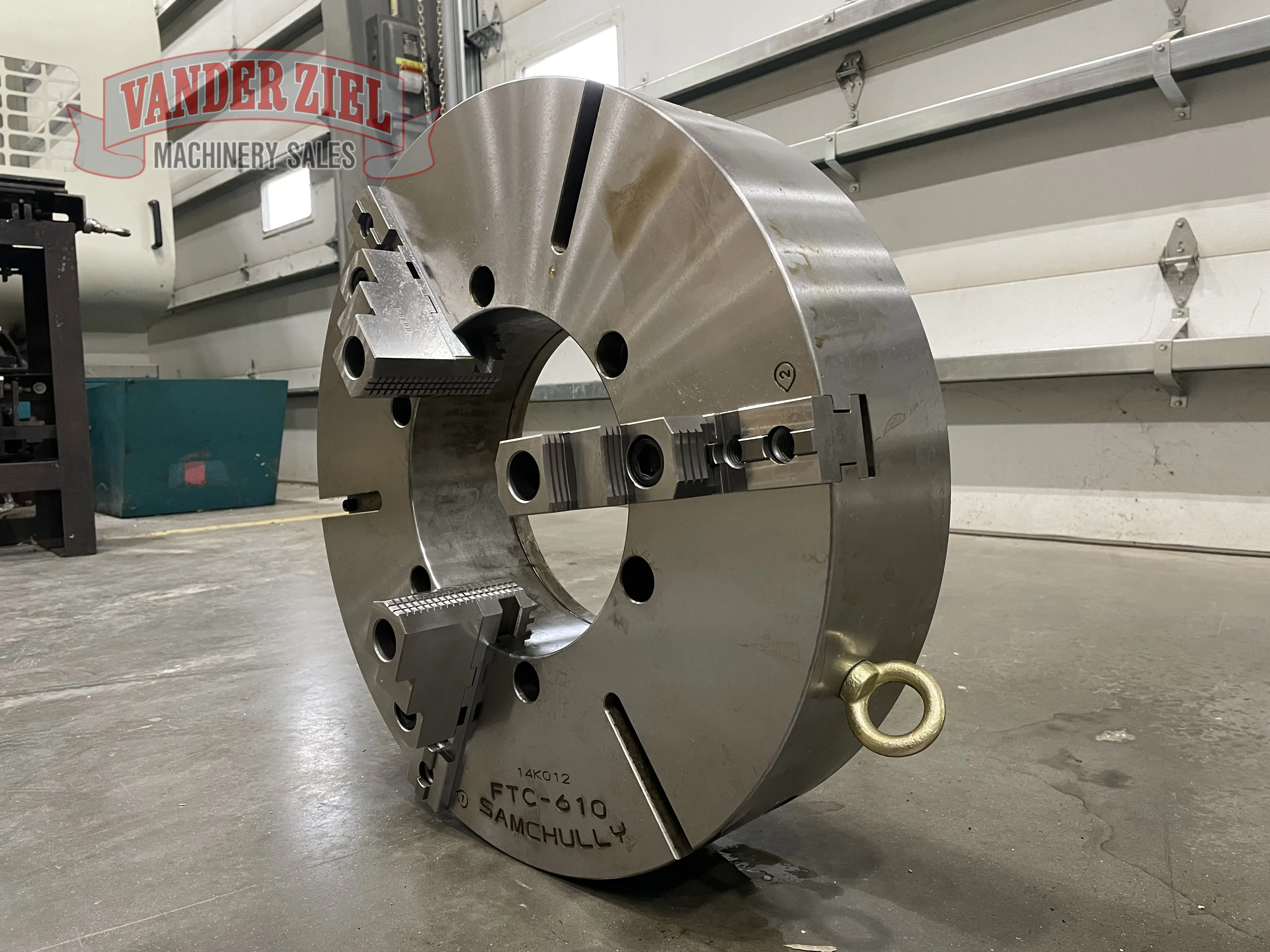 Samchully 24" Three Jaw Scroll Chuck, 10.8" Bore - NEW - Prefetch Image 37674