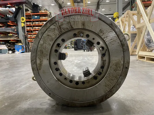 Samchully 24" Three Jaw Scroll Chuck, 10.8" Bore - NEW - Gallery Thumbnail 4