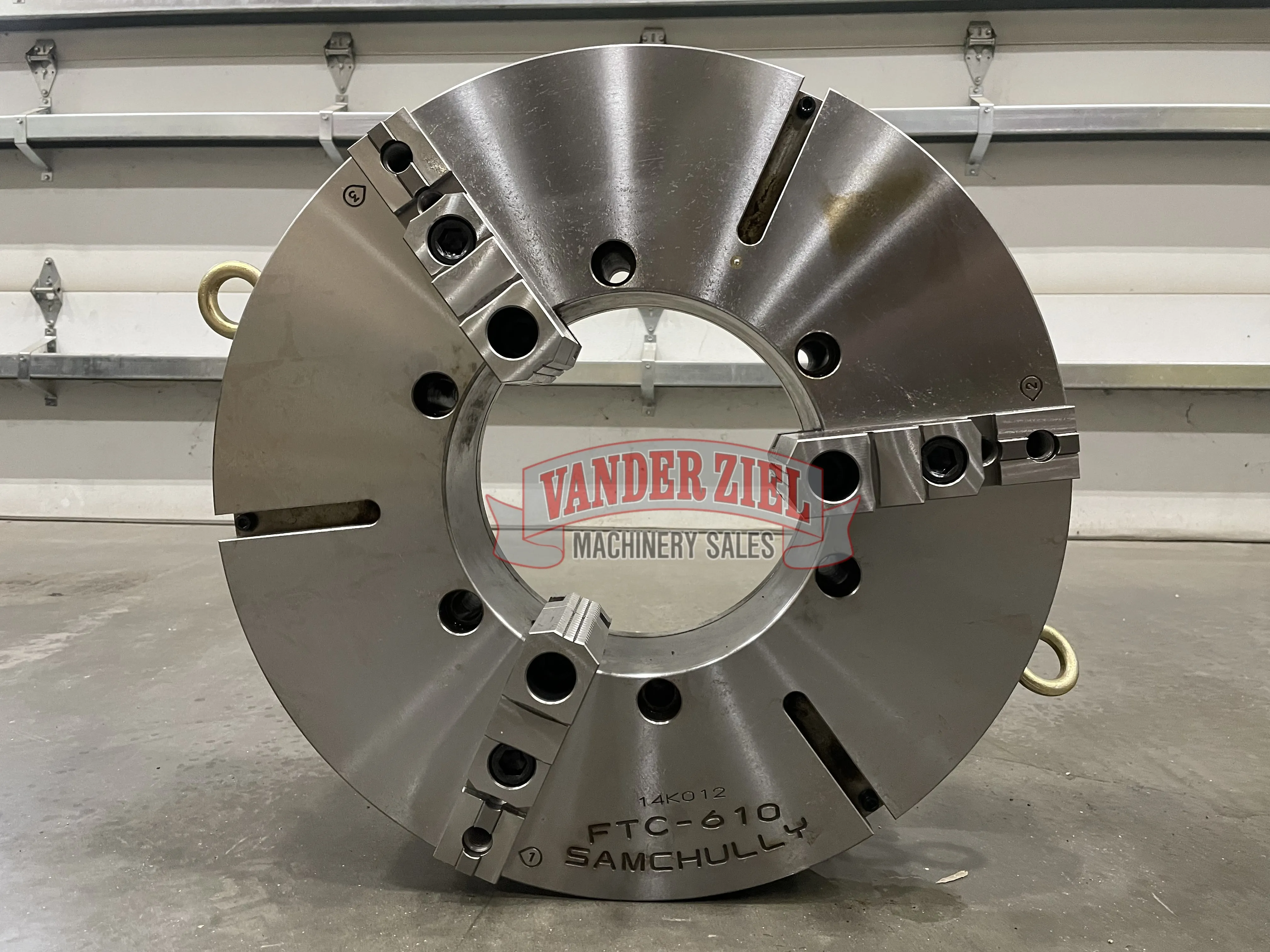 Samchully 24" Three Jaw Scroll Chuck, 10.8" Bore - NEW - Main Image 1