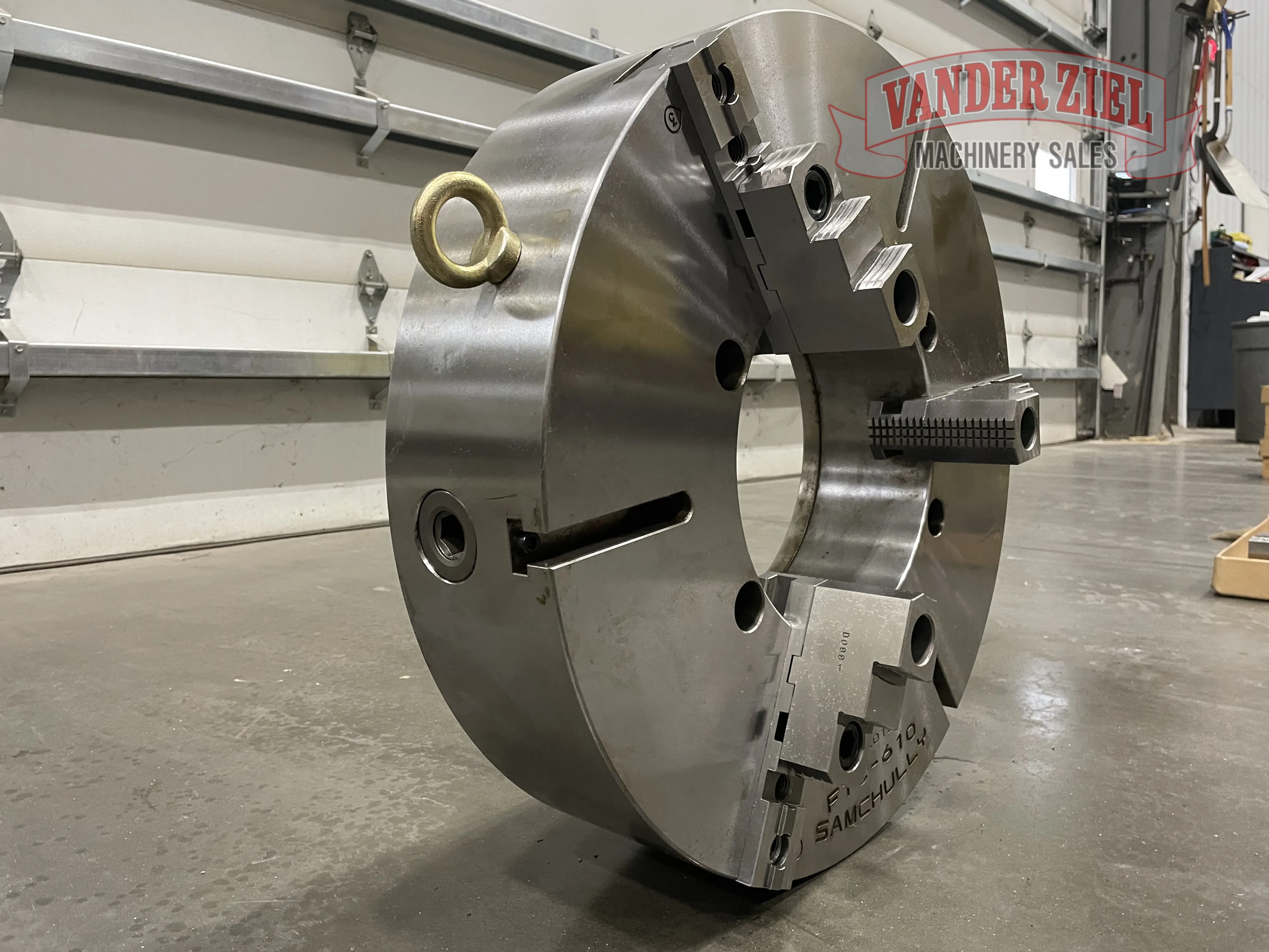 Samchully 24" Three Jaw Scroll Chuck, 10.8" Bore - NEW - Prefetch Image 37689