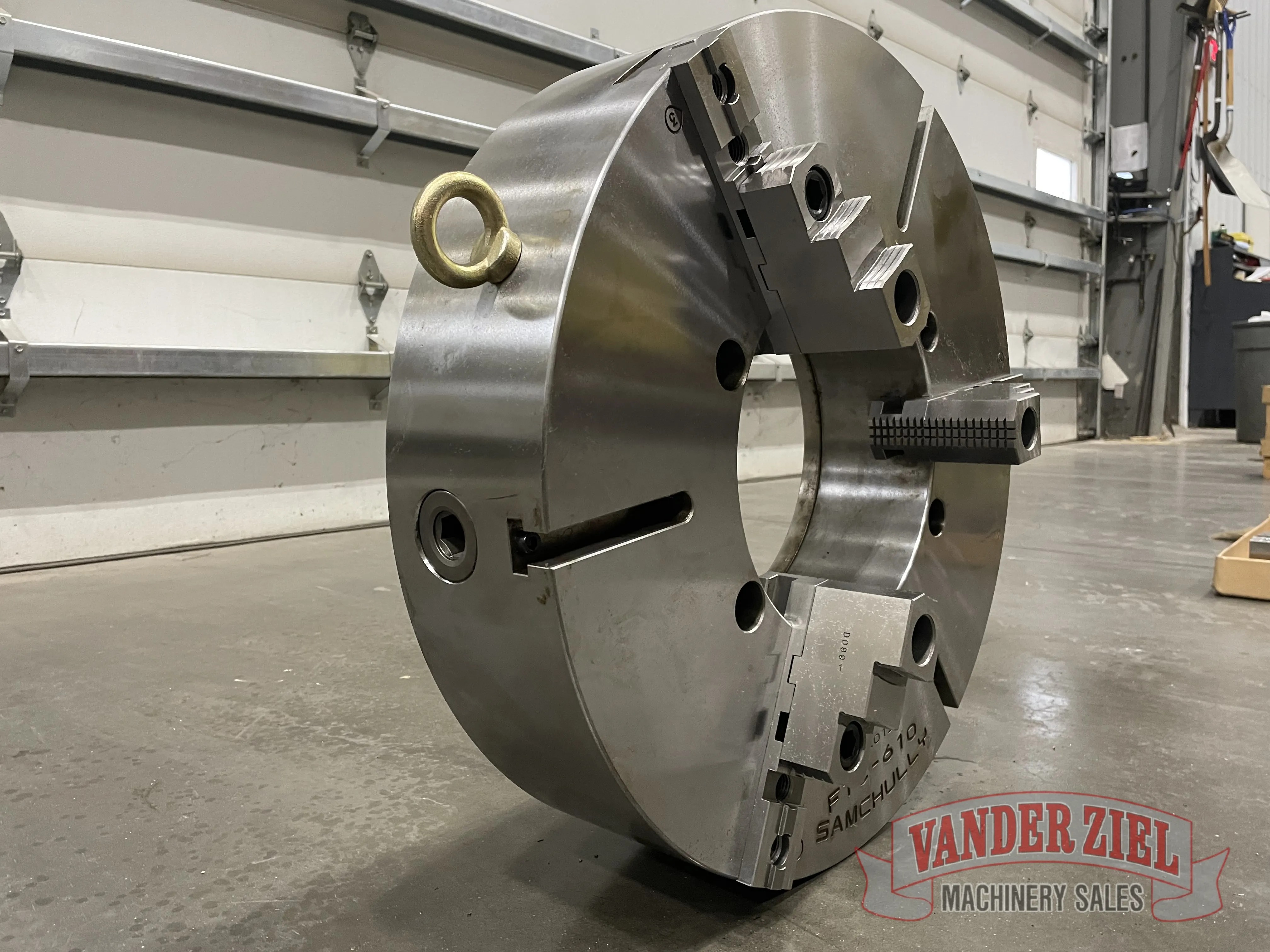 Samchully 24" Three Jaw Scroll Chuck, 10.8" Bore - NEW - Prefetch Image 37710