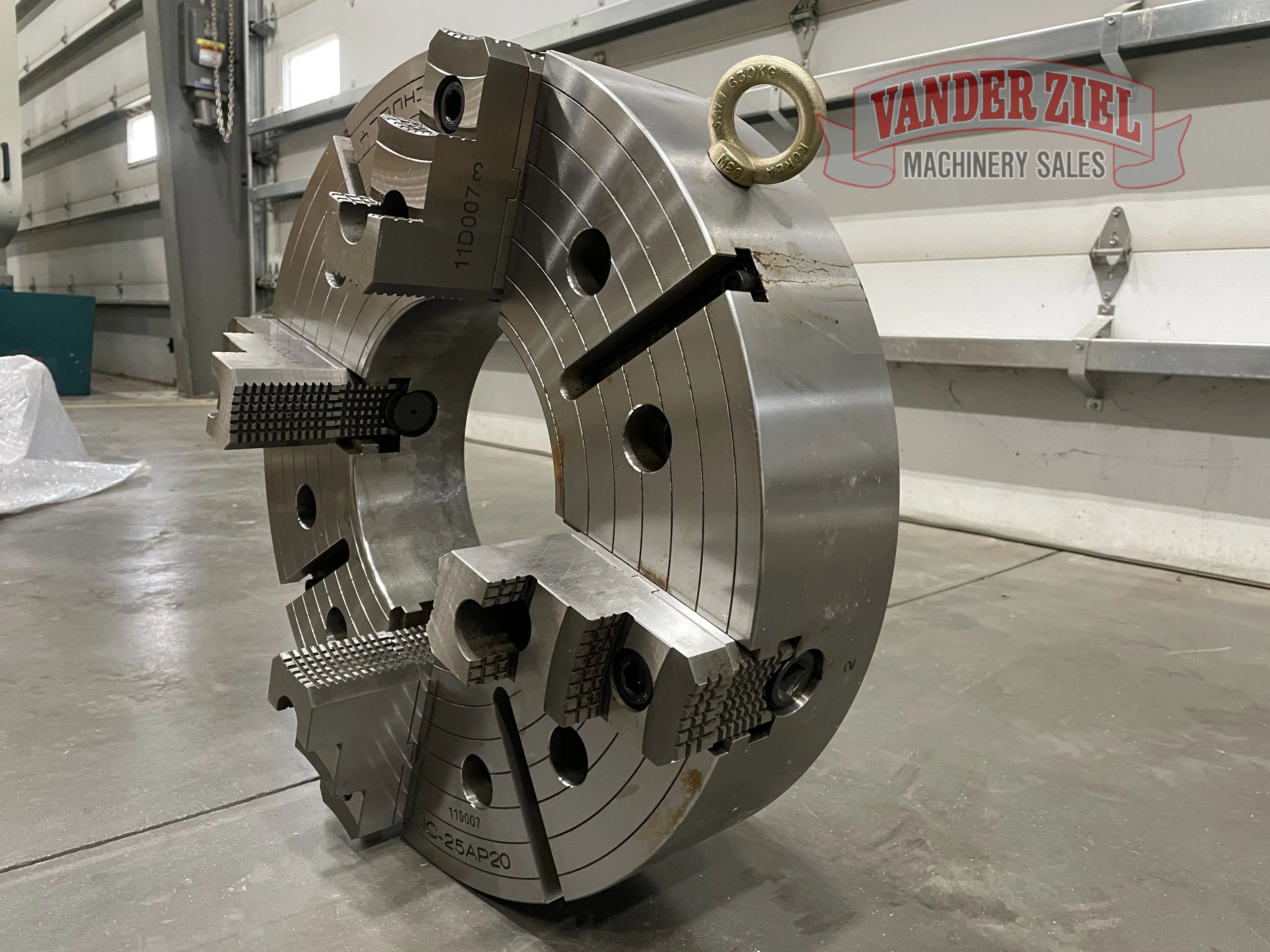 Samchully 25” Four Jaw Scroll Chuck, 8 1/2" Bore - NEW - Prefetch Image 37728