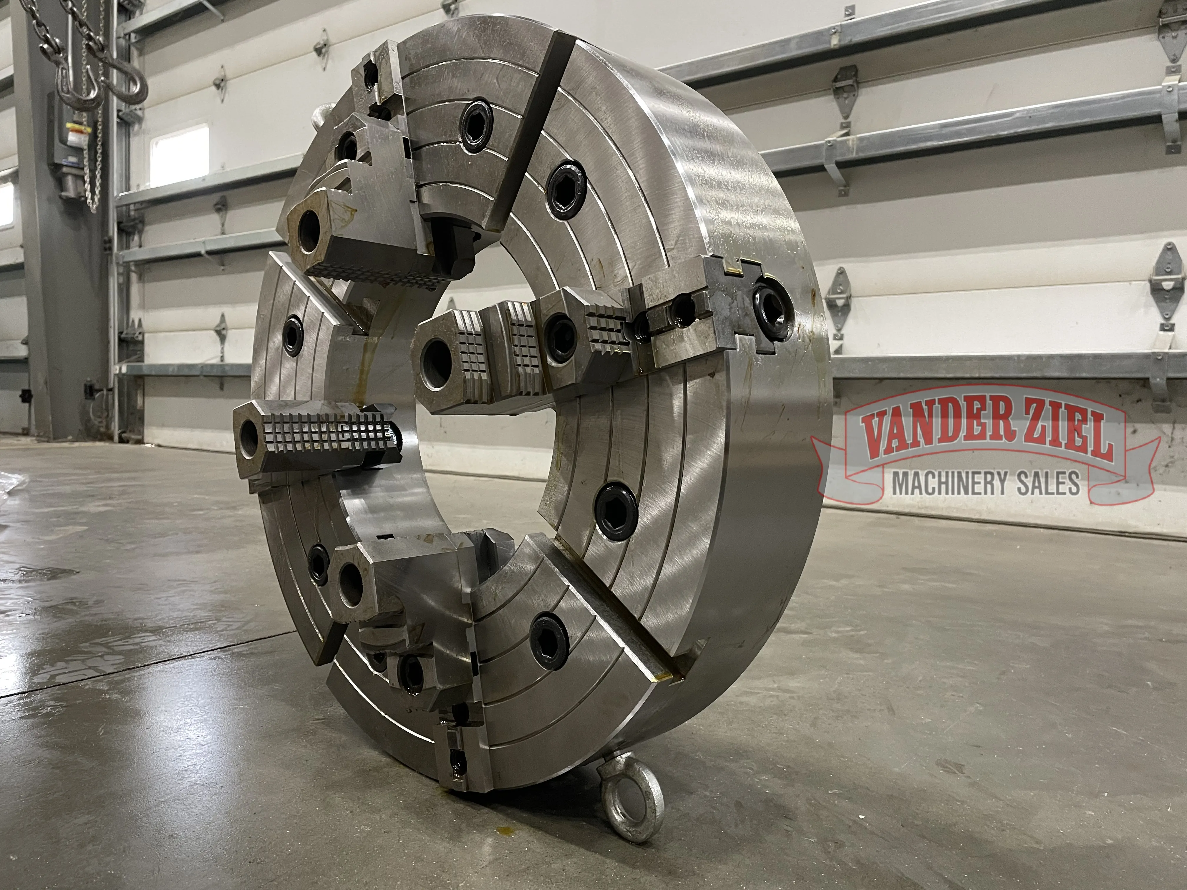 BTC 25" Four Jaw Manual Chuck, 12.5" Bore - NEW - Prefetch Image 37738