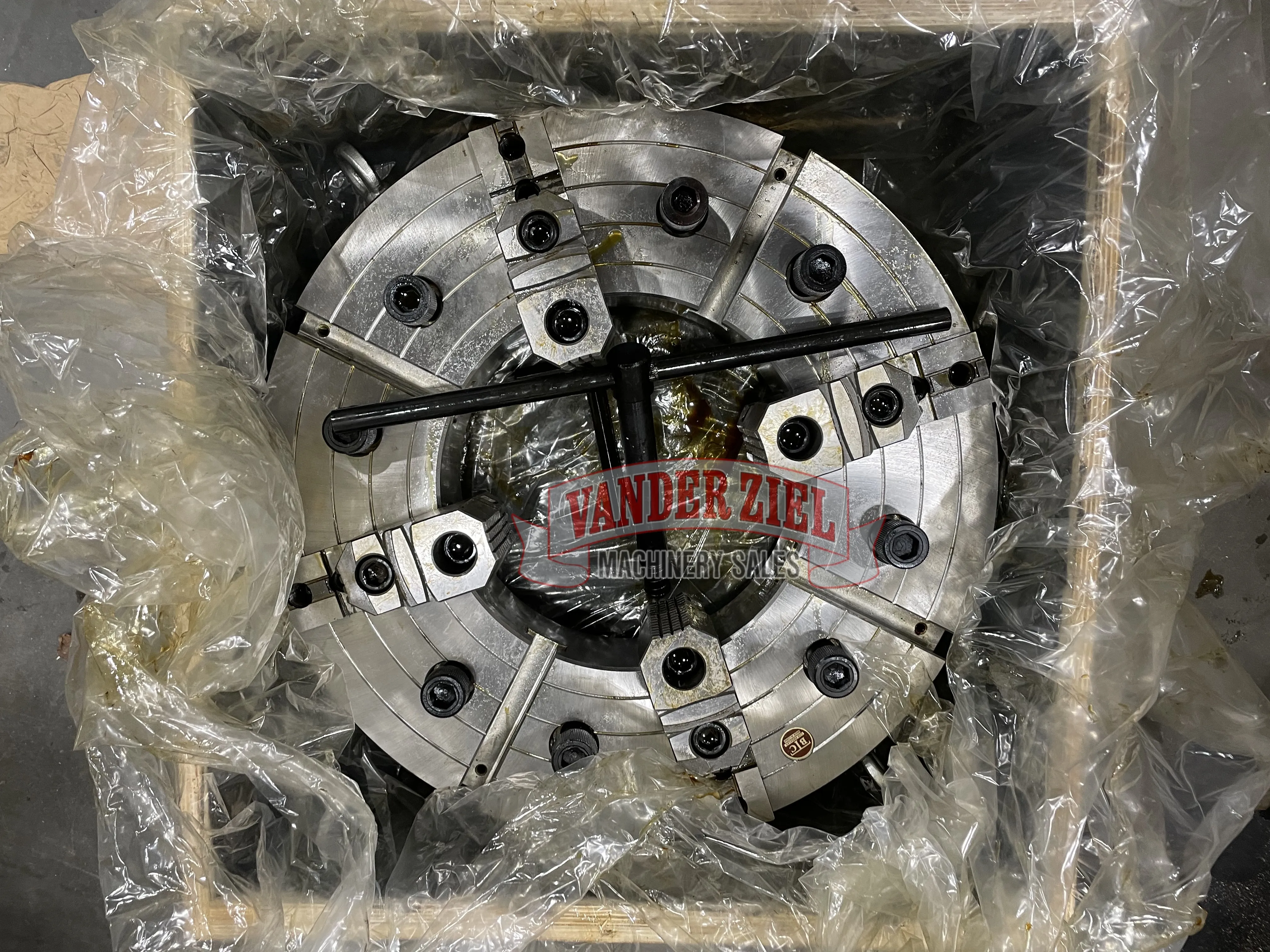 BTC 25" Four Jaw Manual Chuck, 12.5" Bore - NEW - Prefetch Image 37746