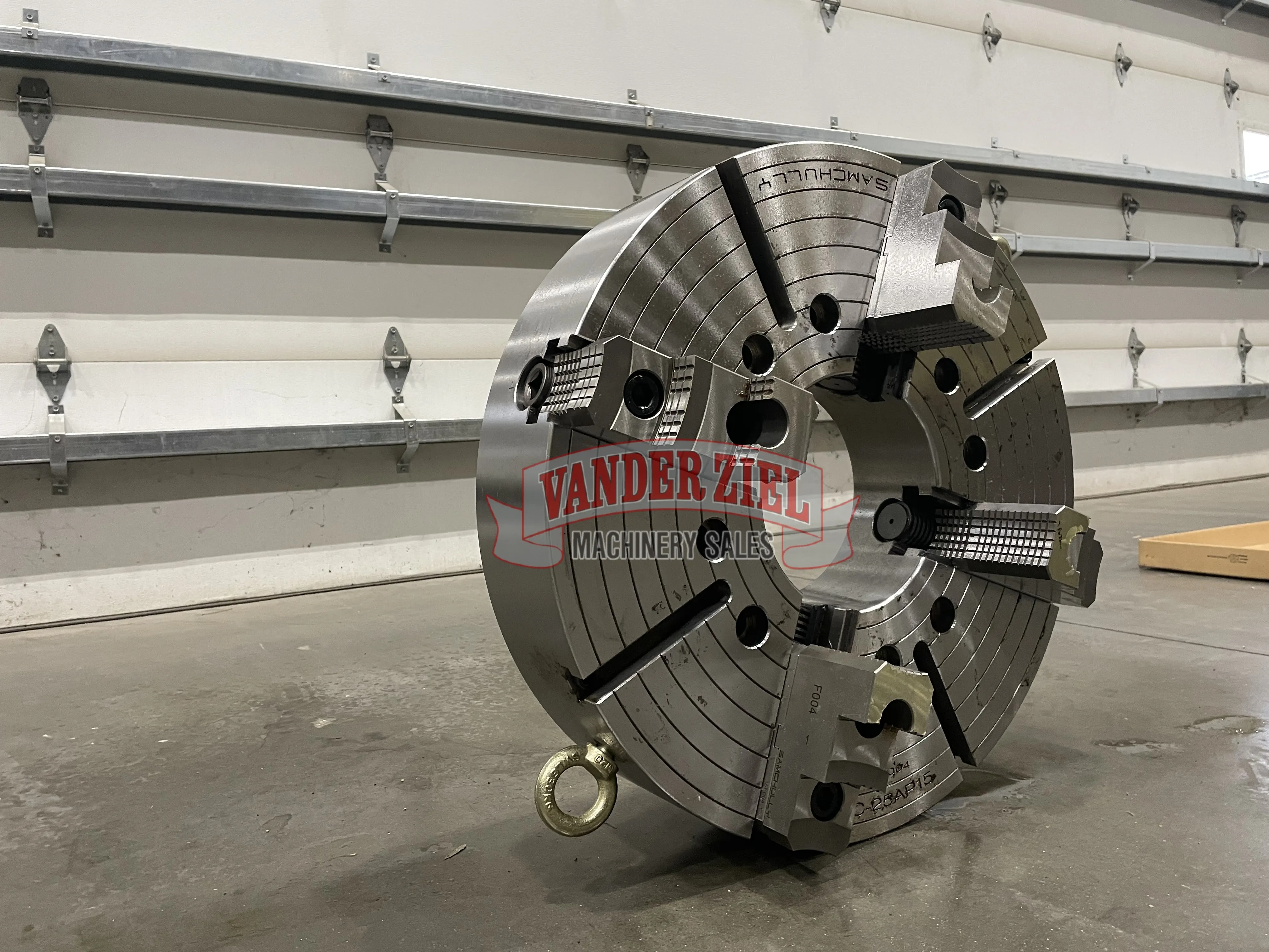 Samchully 25" Four Jaw Chuck, 8 1/2" Bore - NEW - Prefetch Image 37761