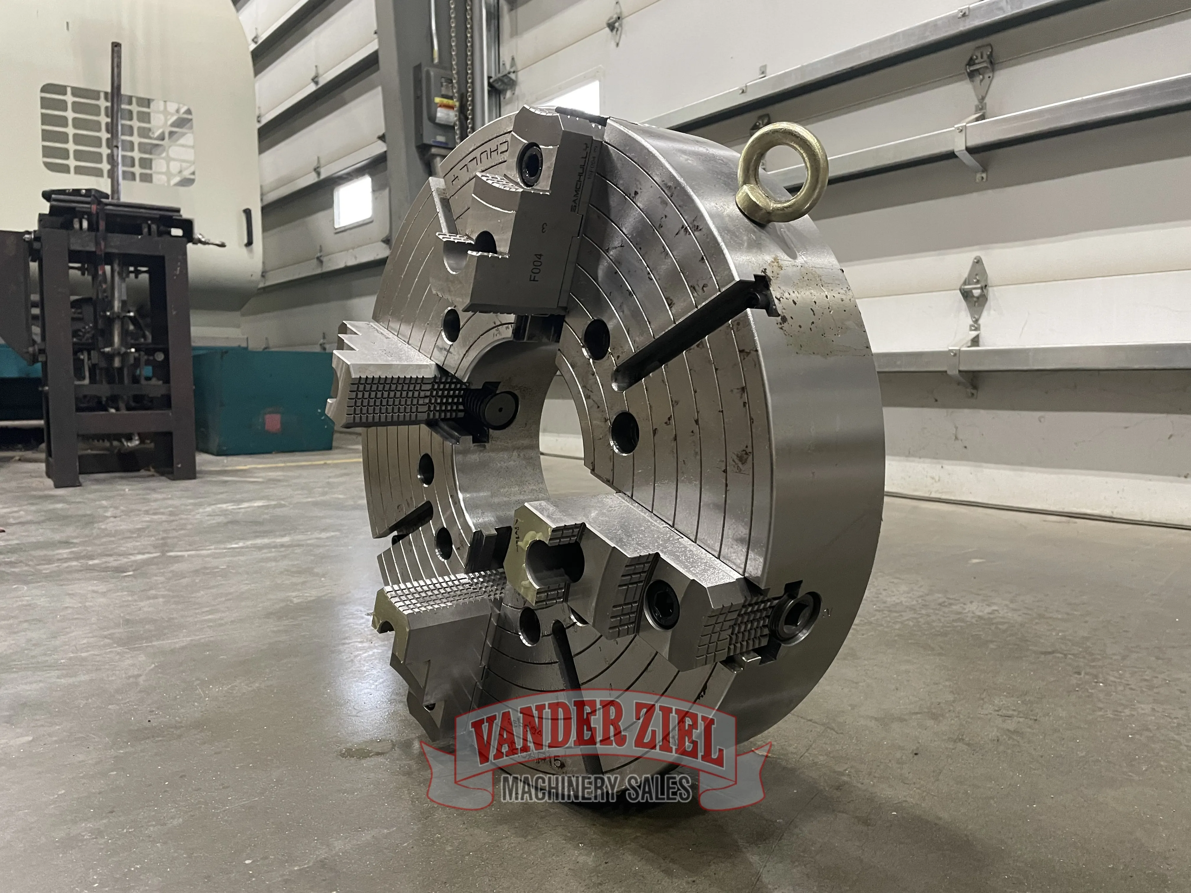 Samchully 25" Four Jaw Chuck, 8 1/2" Bore - NEW - Prefetch Image 37762