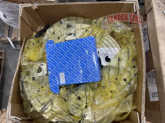 Samchully 25" Four Jaw Chuck, 8 1/2" Bore - NEW - Gallery Thumbnail 5