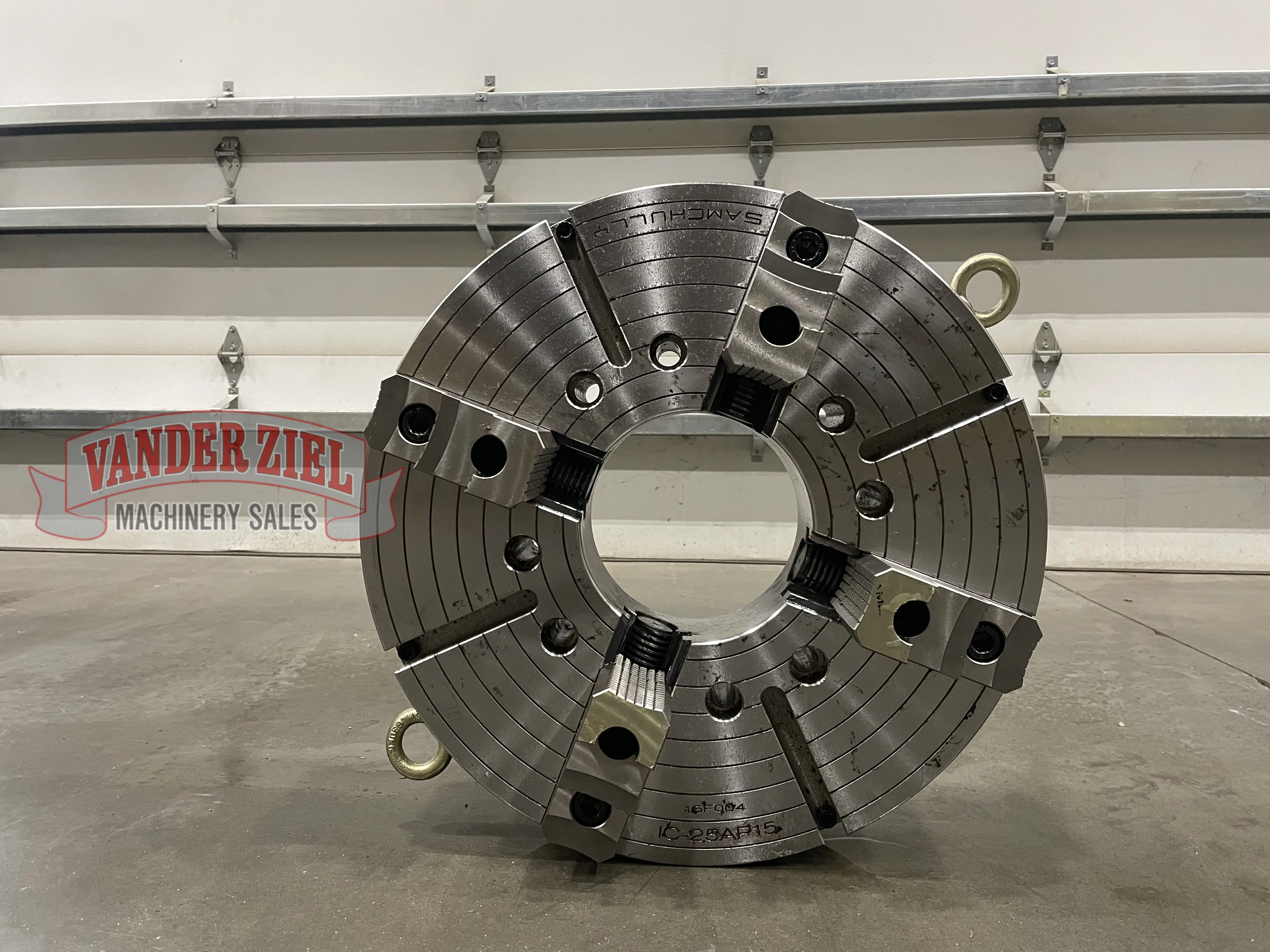 Samchully 25" Four Jaw Chuck, 8 1/2" Bore - NEW - Main Image 1