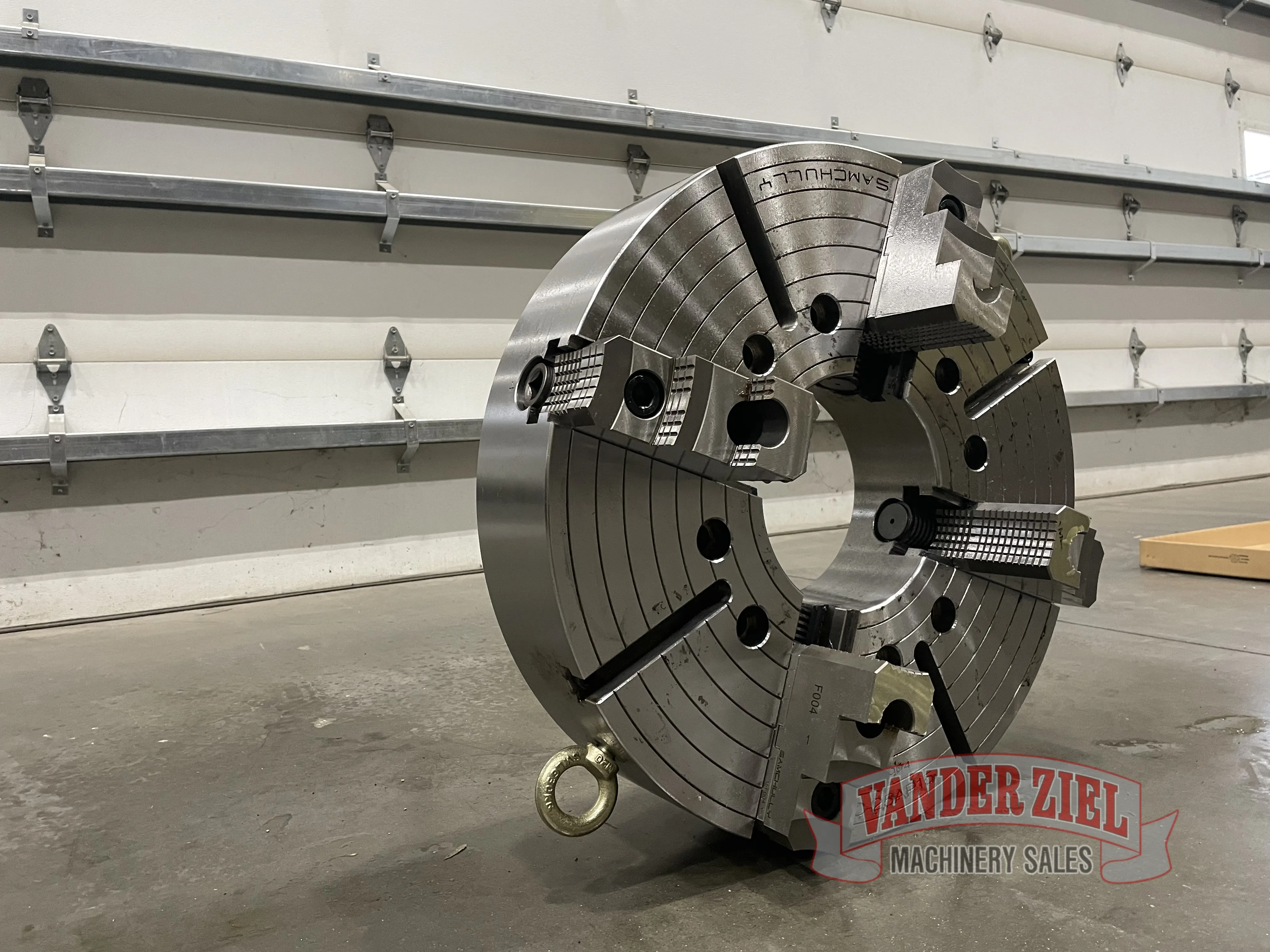 Samchully 25" Four Jaw Chuck, 8 1/2" Bore - NEW - Prefetch Image 37779