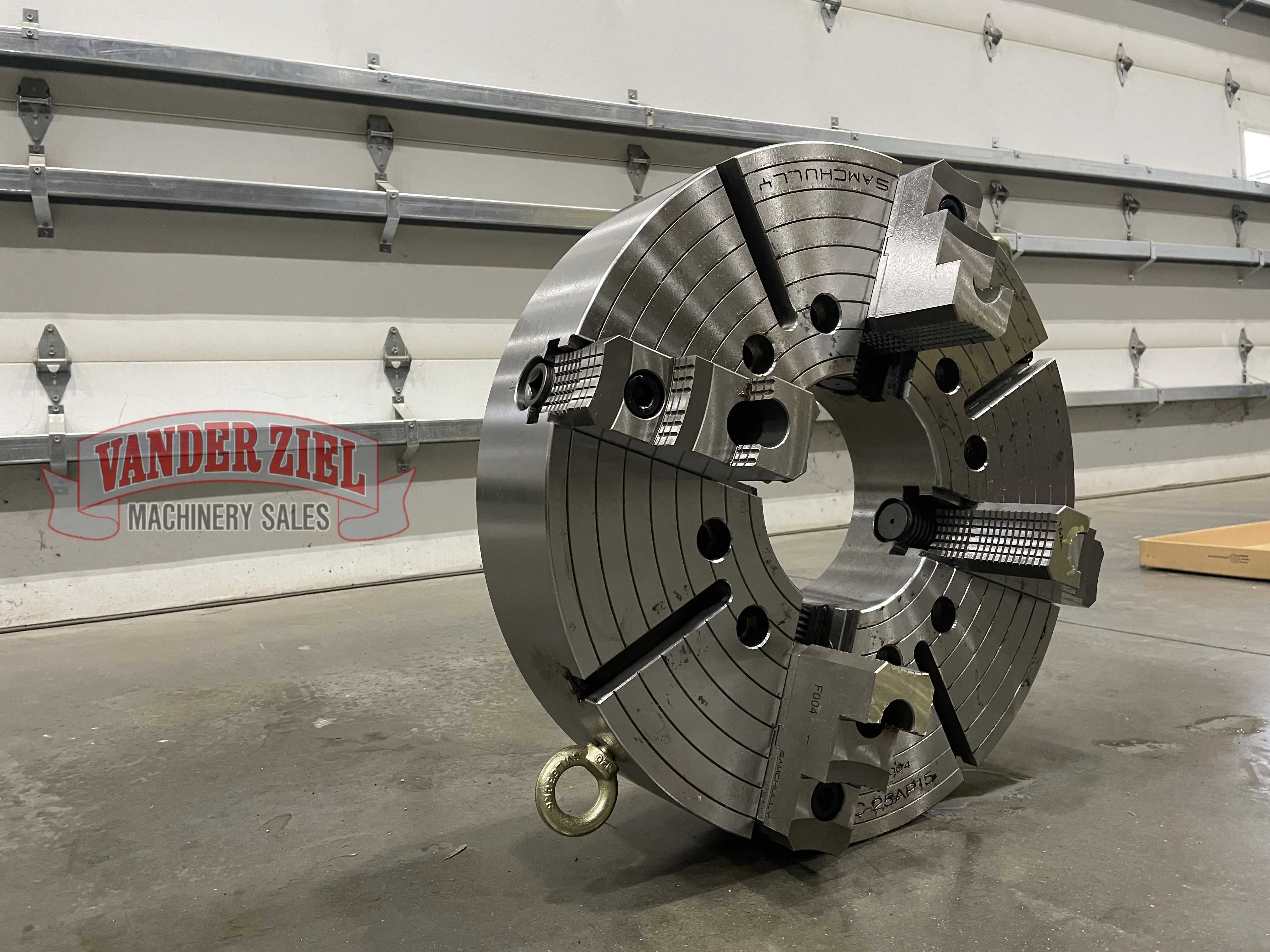 Samchully 25" Four Jaw Chuck, 8 1/2" Bore - NEW - Prefetch Image 37797