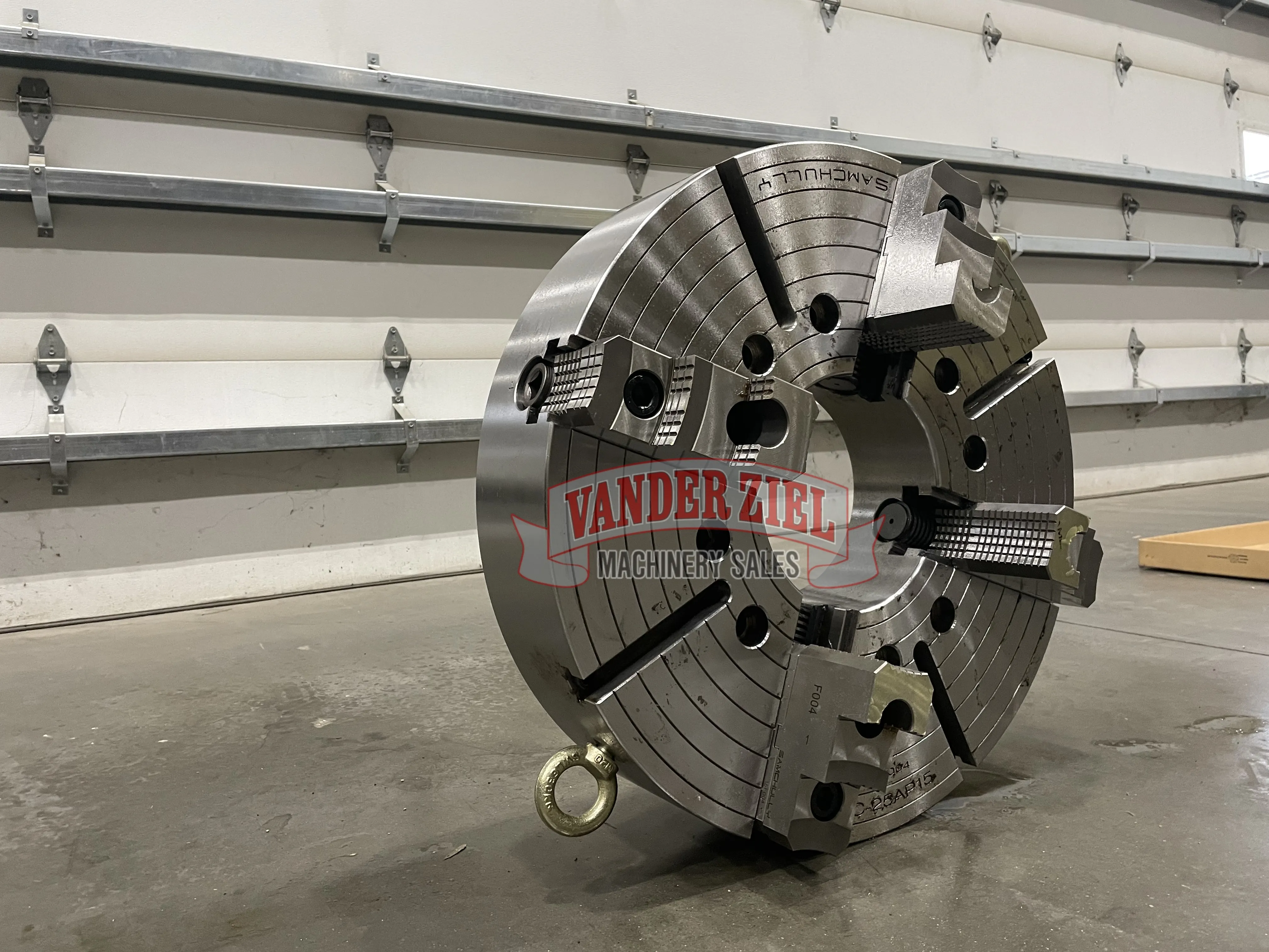 Samchully 25" Four Jaw Chuck, 8 1/2" Bore - NEW - Prefetch Image 37815
