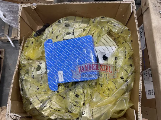 Samchully 25" Four Jaw Chuck, 8 1/2" Bore - NEW - Gallery Thumbnail 5