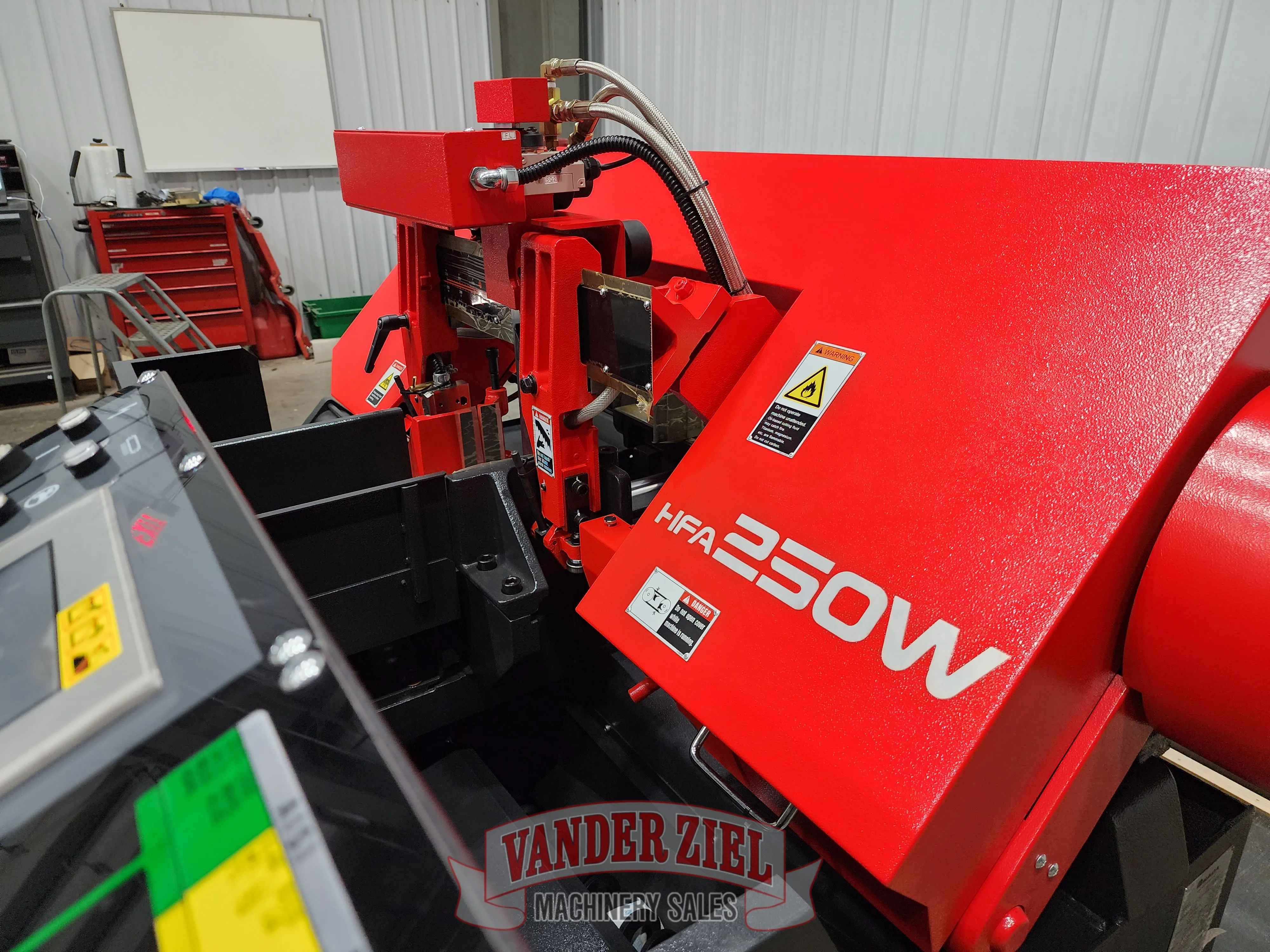 Amada Marvel 10.6" x 10" Horizontal Scissor Style Saw, Model HFA250W - NEW - Prefetch Image 37962