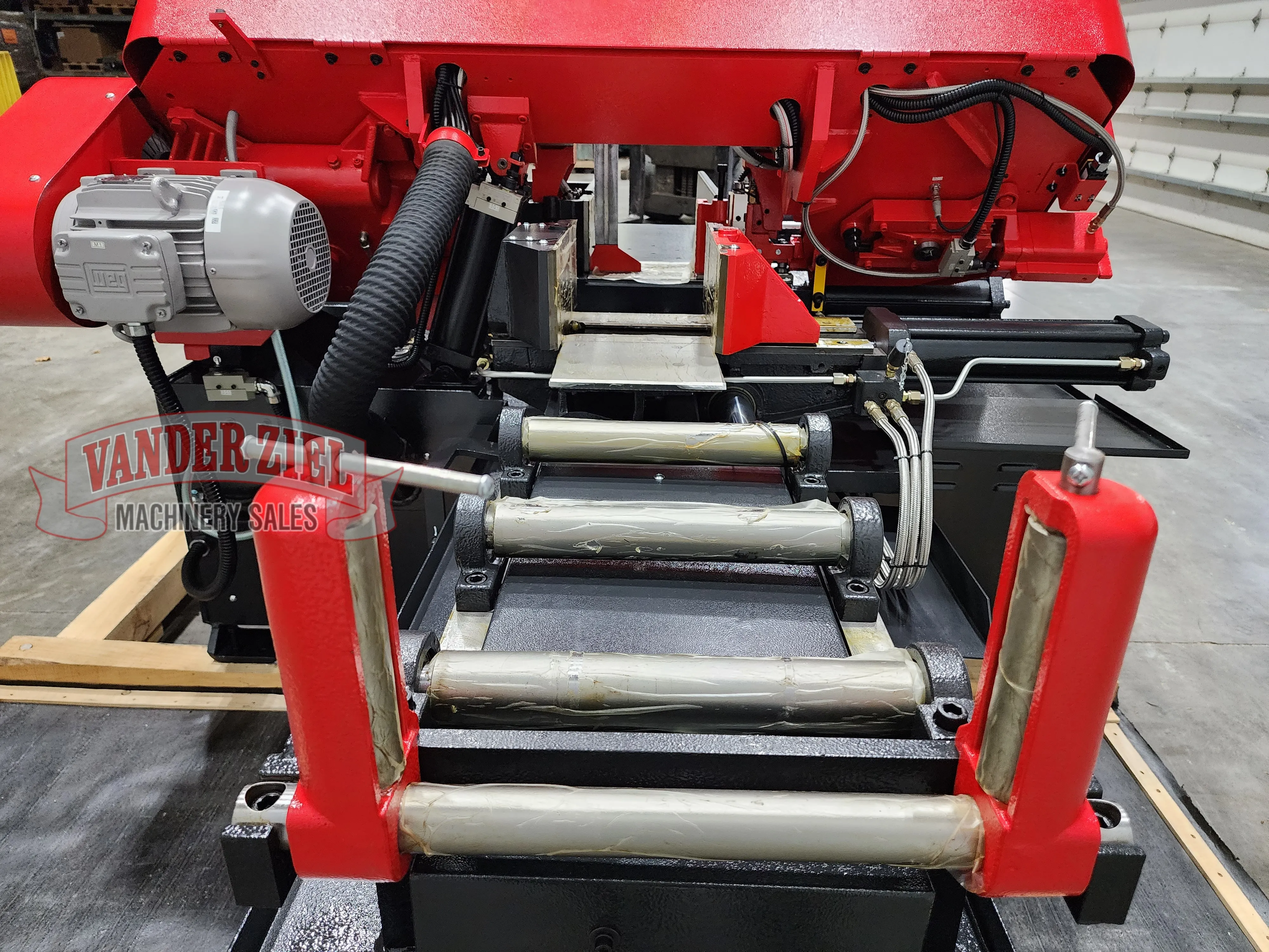 Amada Marvel 10.6" x 10" Horizontal Scissor Style Saw, Model HFA250W - NEW - Prefetch Image 37968