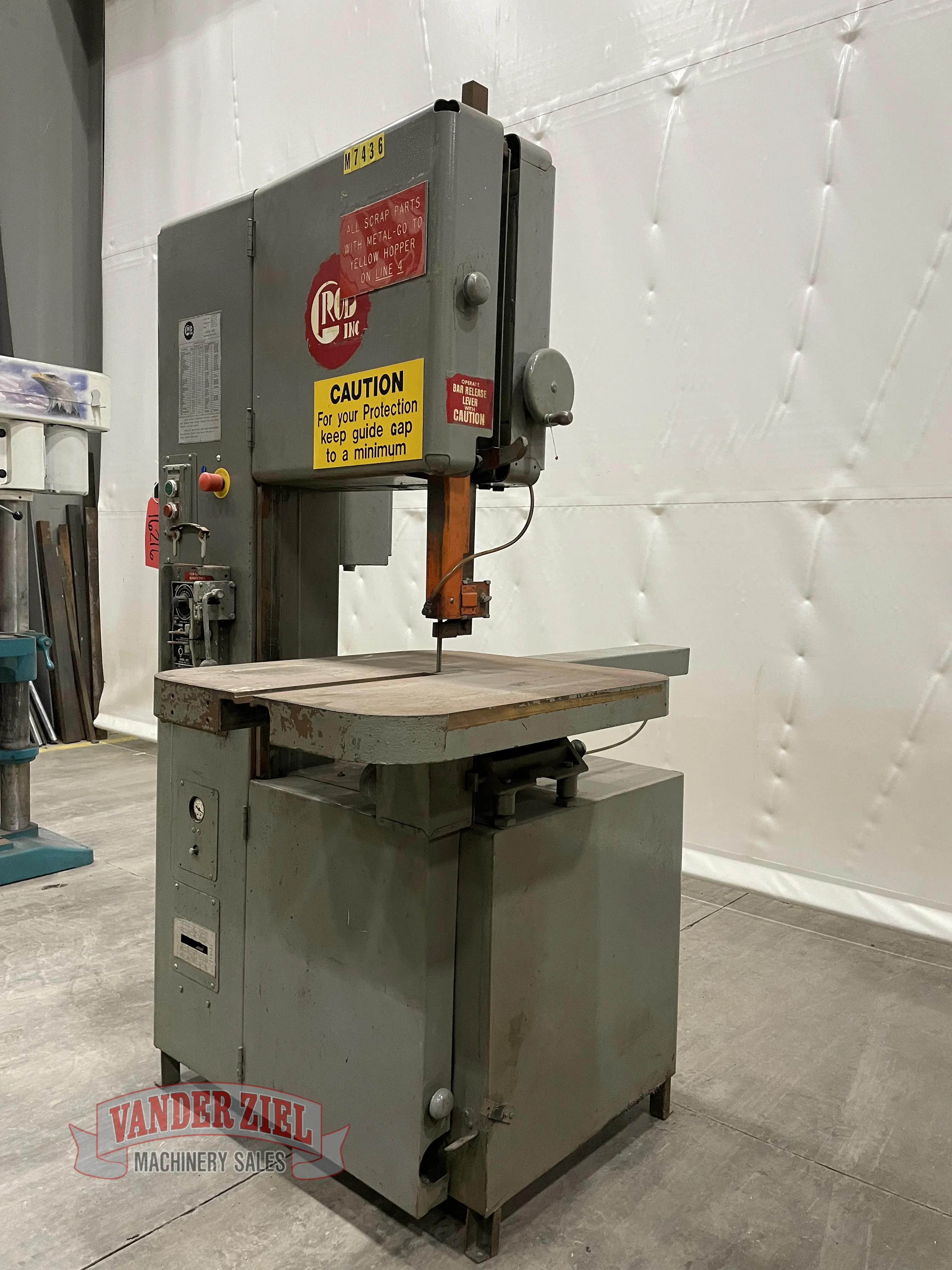 Grob 18" Vertical Bandsaw, Model 4V-18 - Prefetch Image 38051