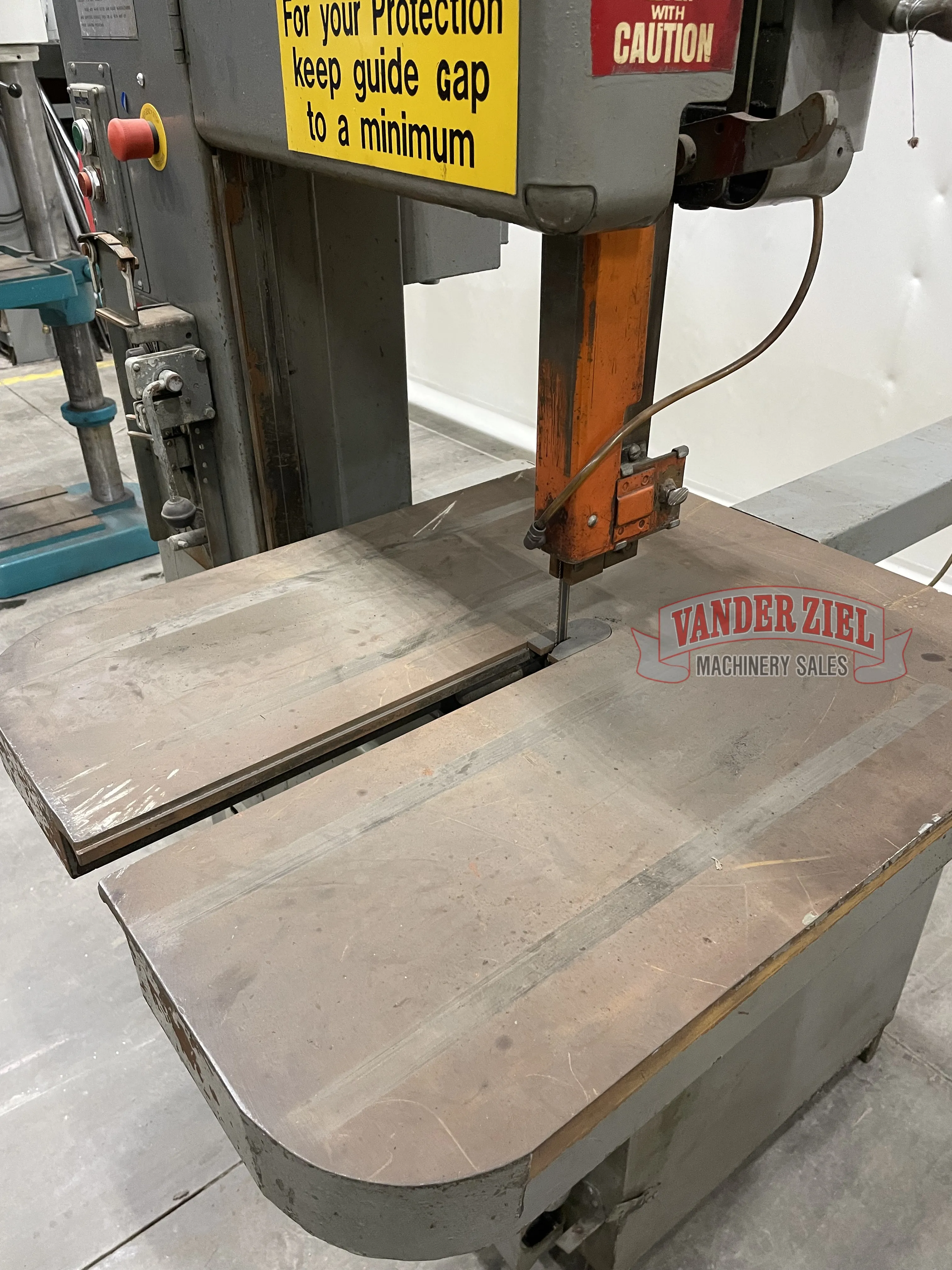 Grob 18" Vertical Bandsaw, Model 4V-18 - Prefetch Image 38053