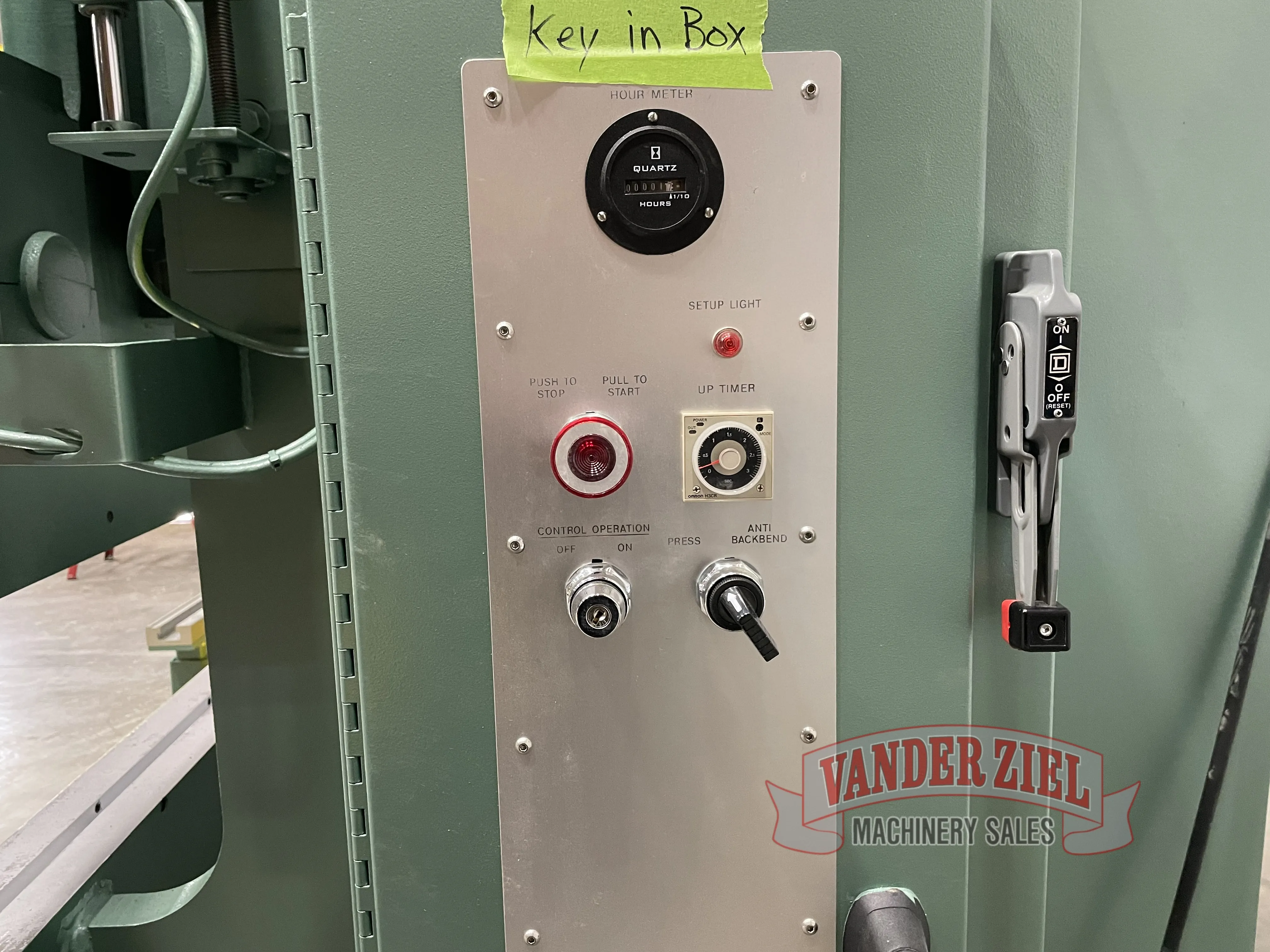 Betenbender 12' x 190T Hydraulic Press Brake - NEW - Prefetch Image 38144