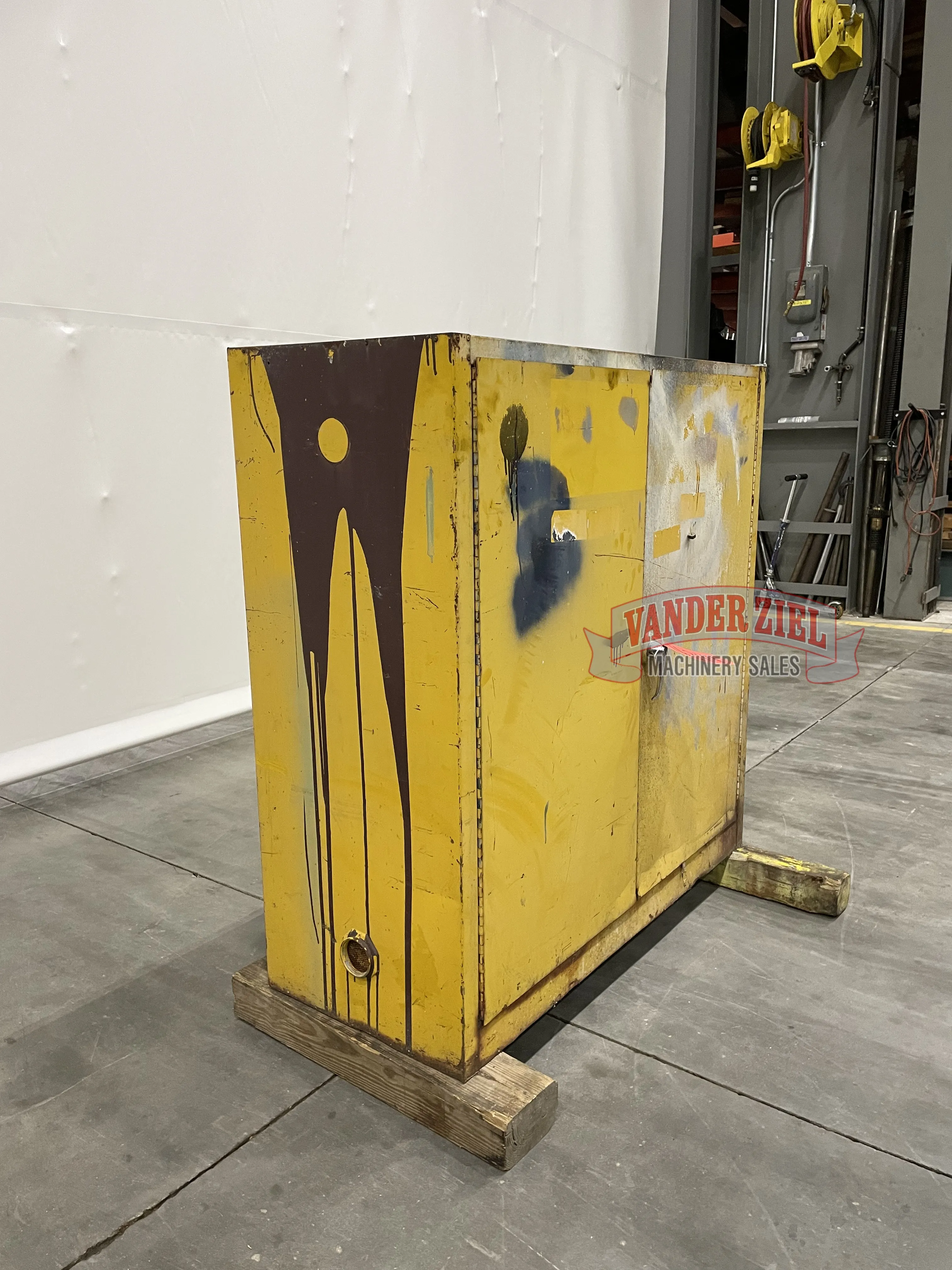 2 Door Cabinet - Prefetch Image 38919