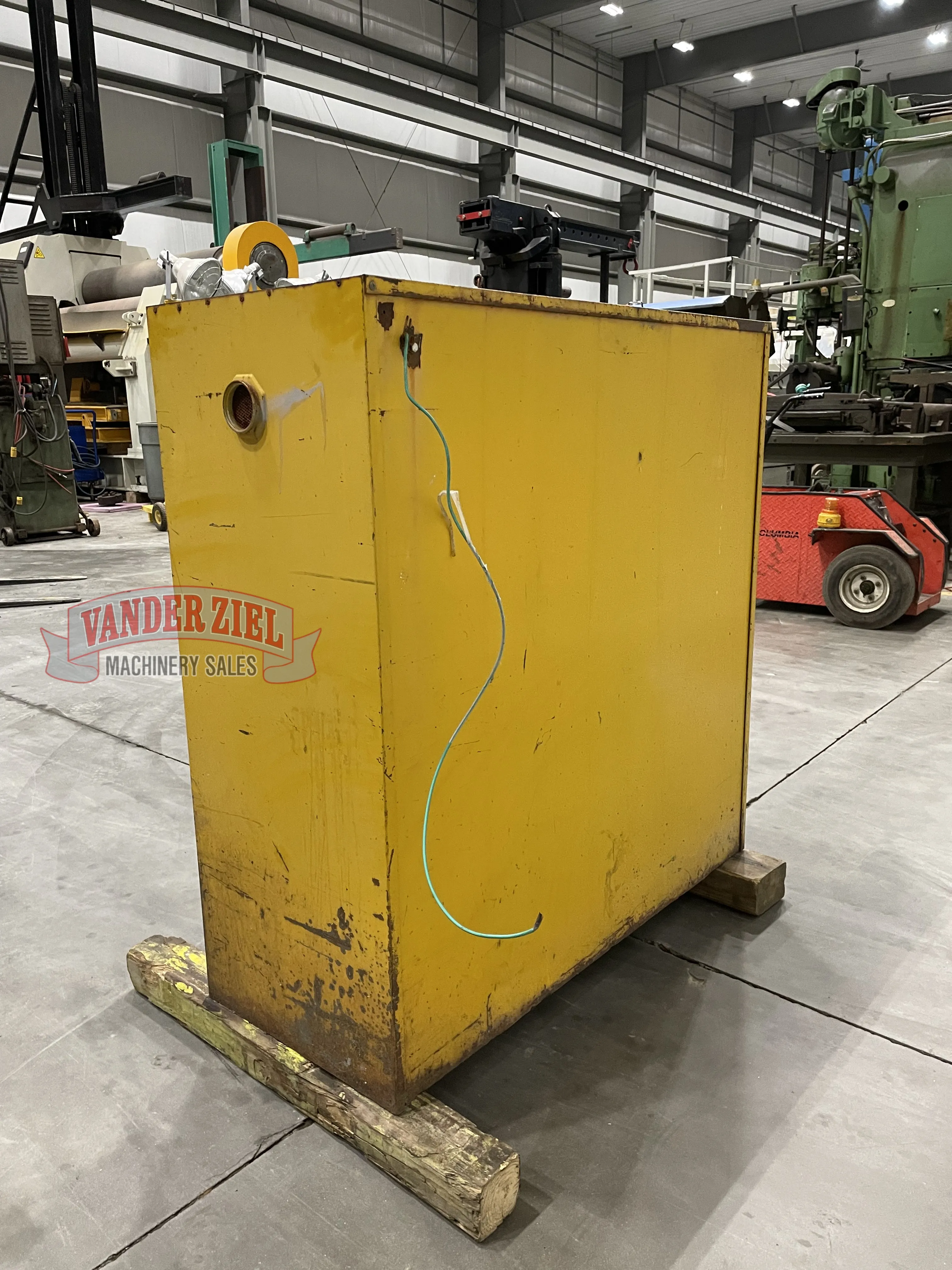 2 Door Cabinet - Prefetch Image 38921