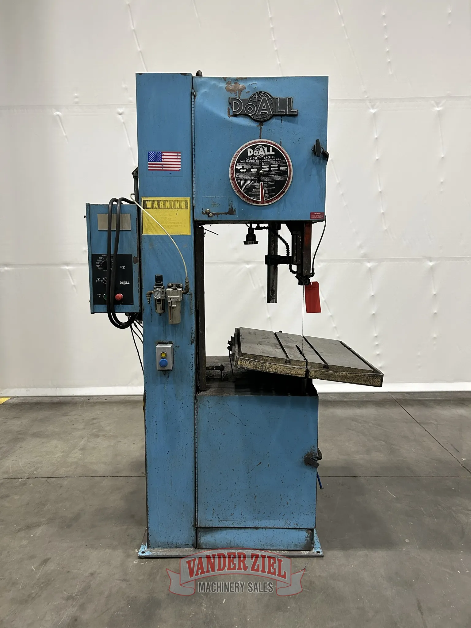DoAll 2024-V5 High Column Vertical Saw - Main Image 1