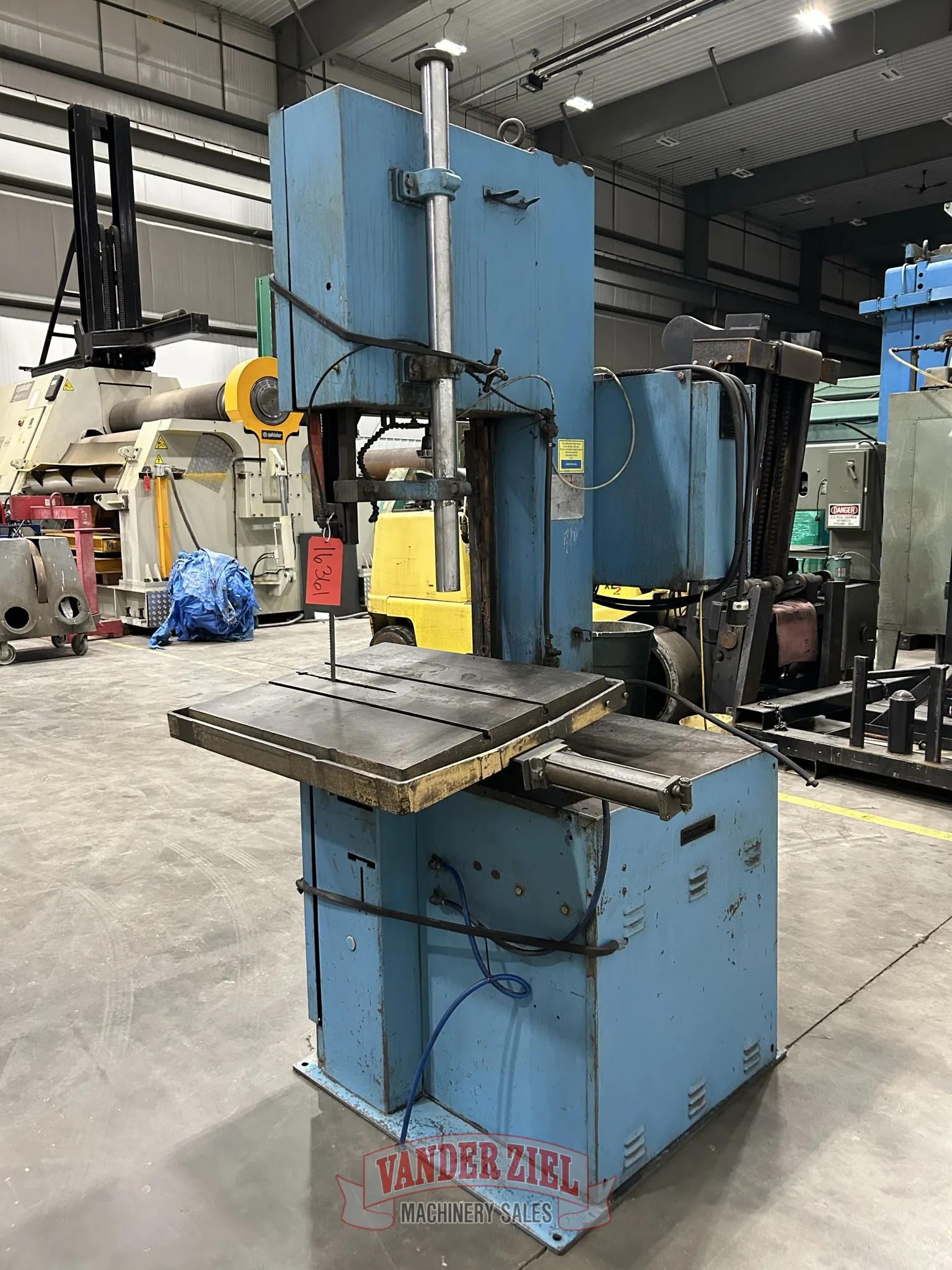 DoAll 2024-V5 High Column Vertical Saw - Prefetch Image 39068