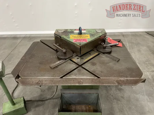 Boschert LB12 9" x 9" Corner Notcher - Gallery Thumbnail 2