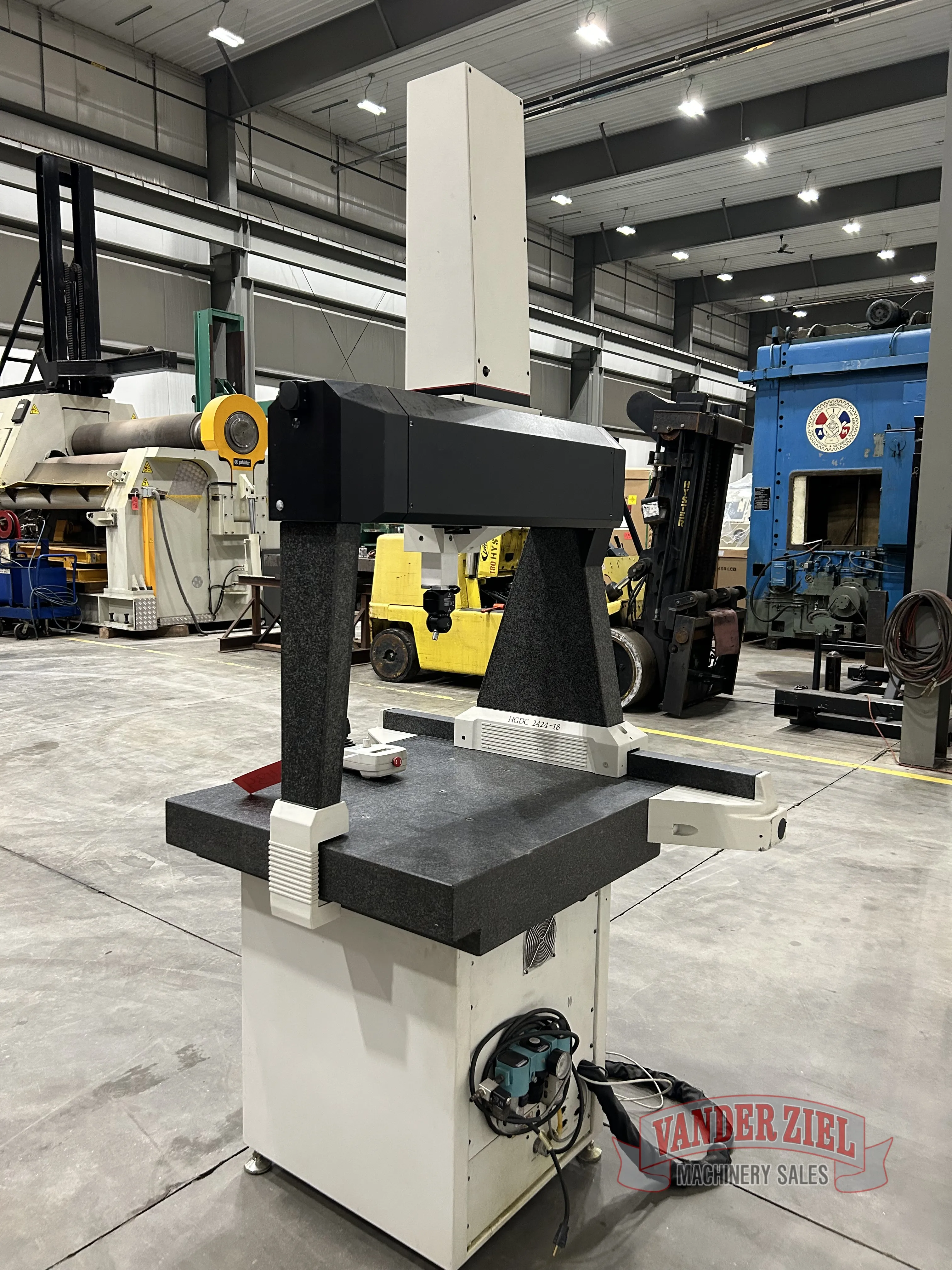Starrett 24" x 24" CMM, Model HGDC 2424-18 with Renishaw Probe - Prefetch Image 39434