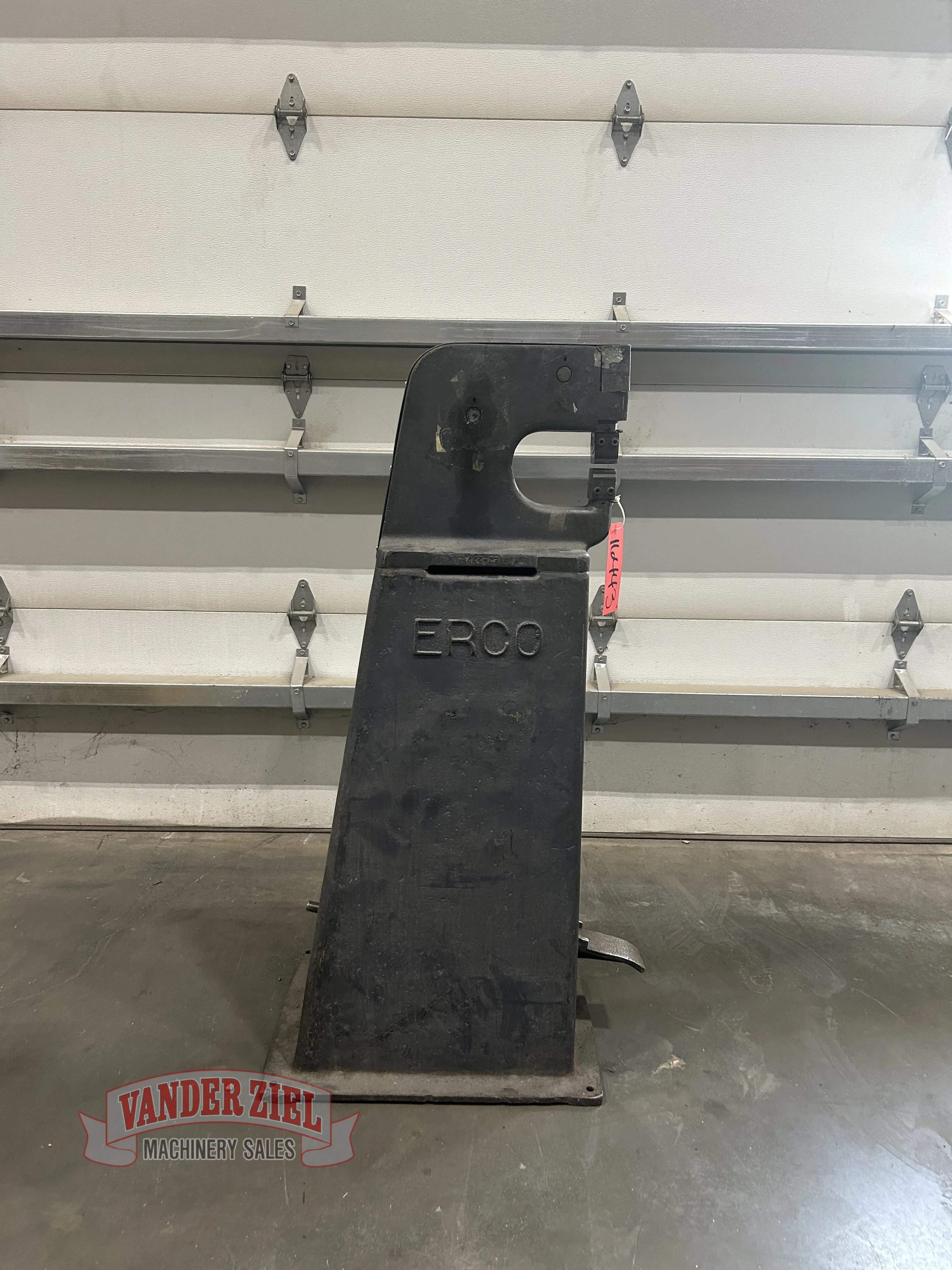 Erco Model 1447 Foot Pedal Stretcher - Main Image 1