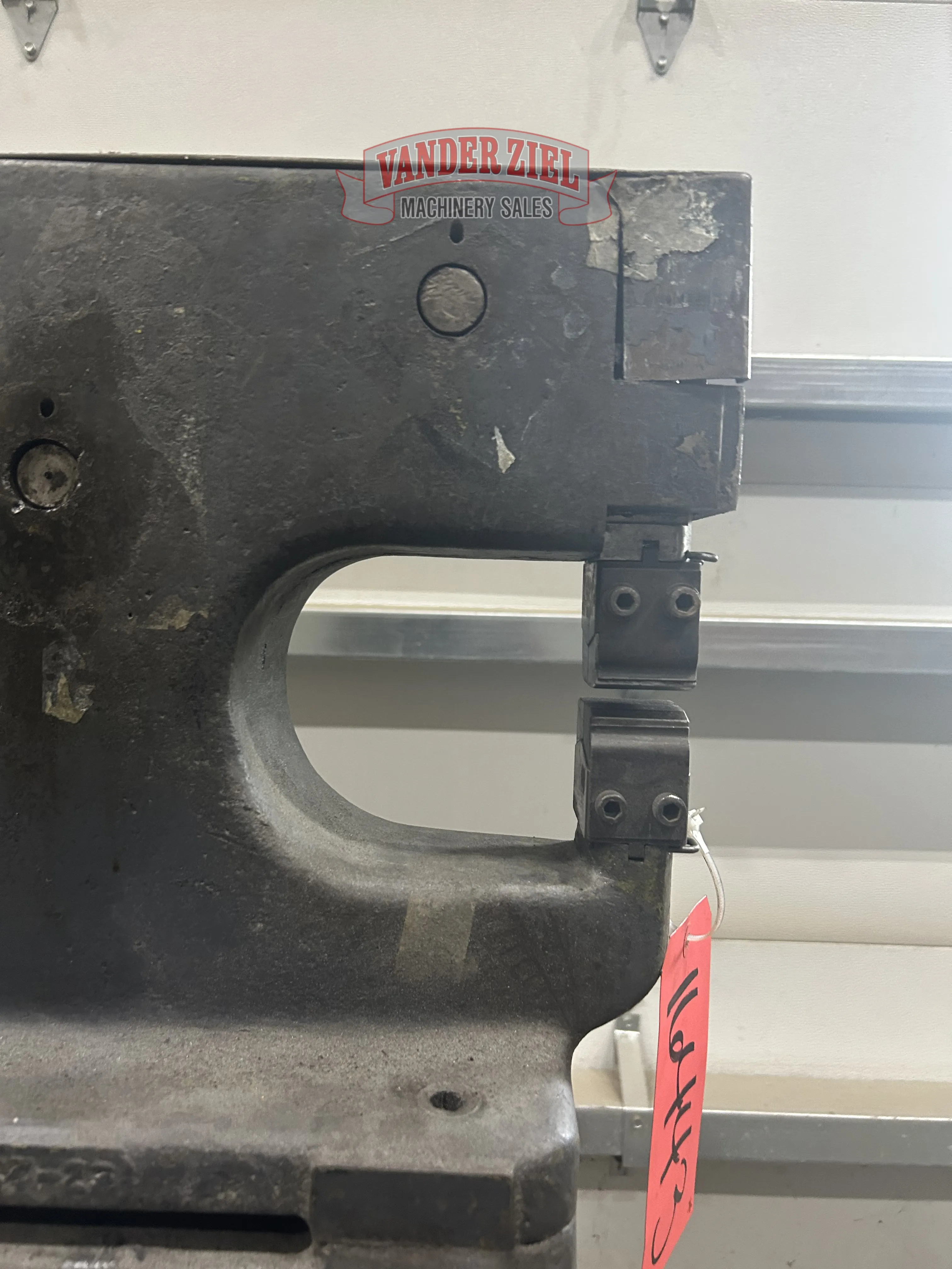 Erco Model 1447 Foot Pedal Stretcher - Prefetch Image 39509