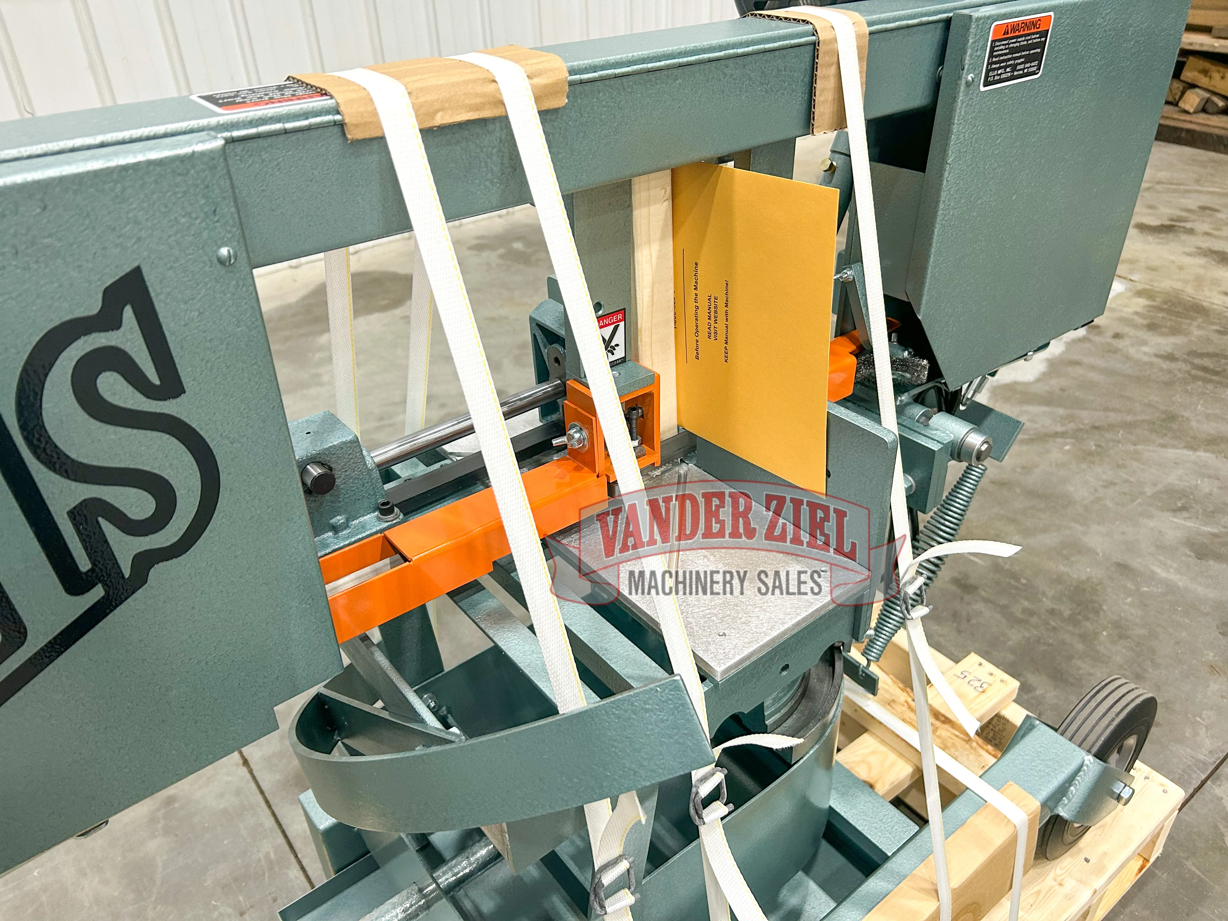 Ellis 9" x 10" Horizontal Saw, Model 1600 - NEW - Prefetch Image 39874