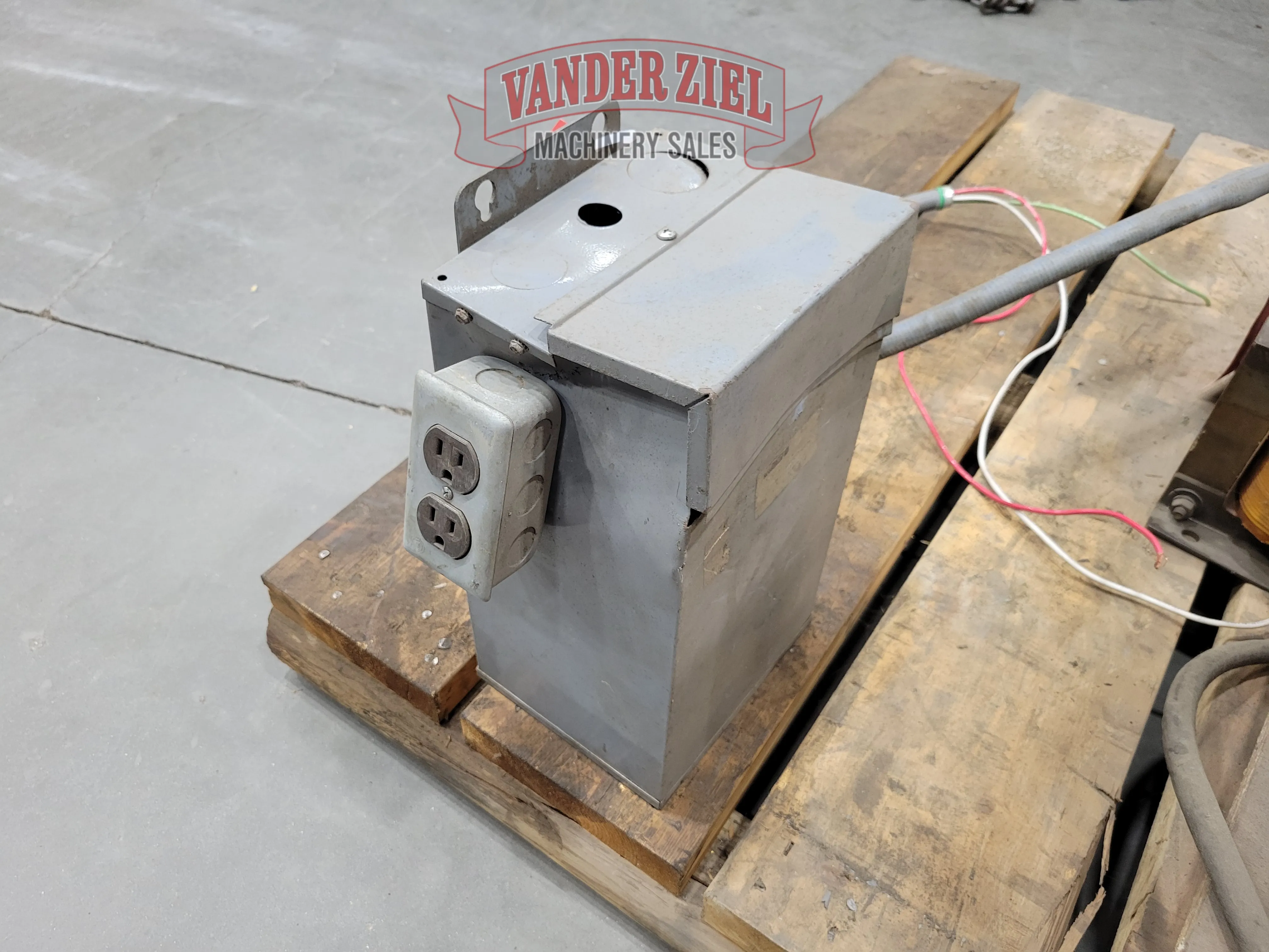 Jefferson Electric High Voltage 240/480, Low Volts 120/240 - Main Image 1