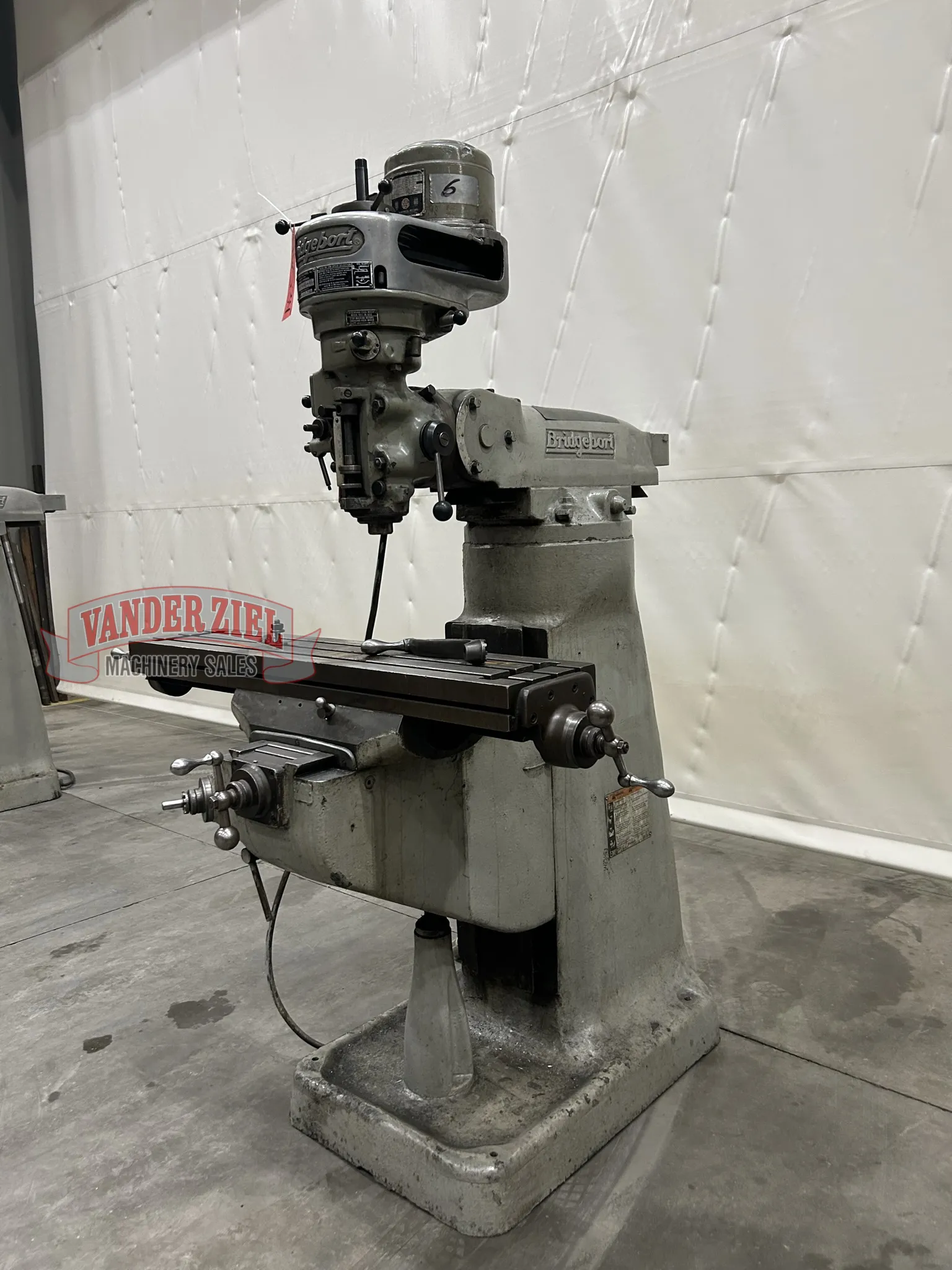 Bridgeport Step Pulley Vertical Knee Mill, 9” x 42” Table, 1 HP - Prefetch Image 40035