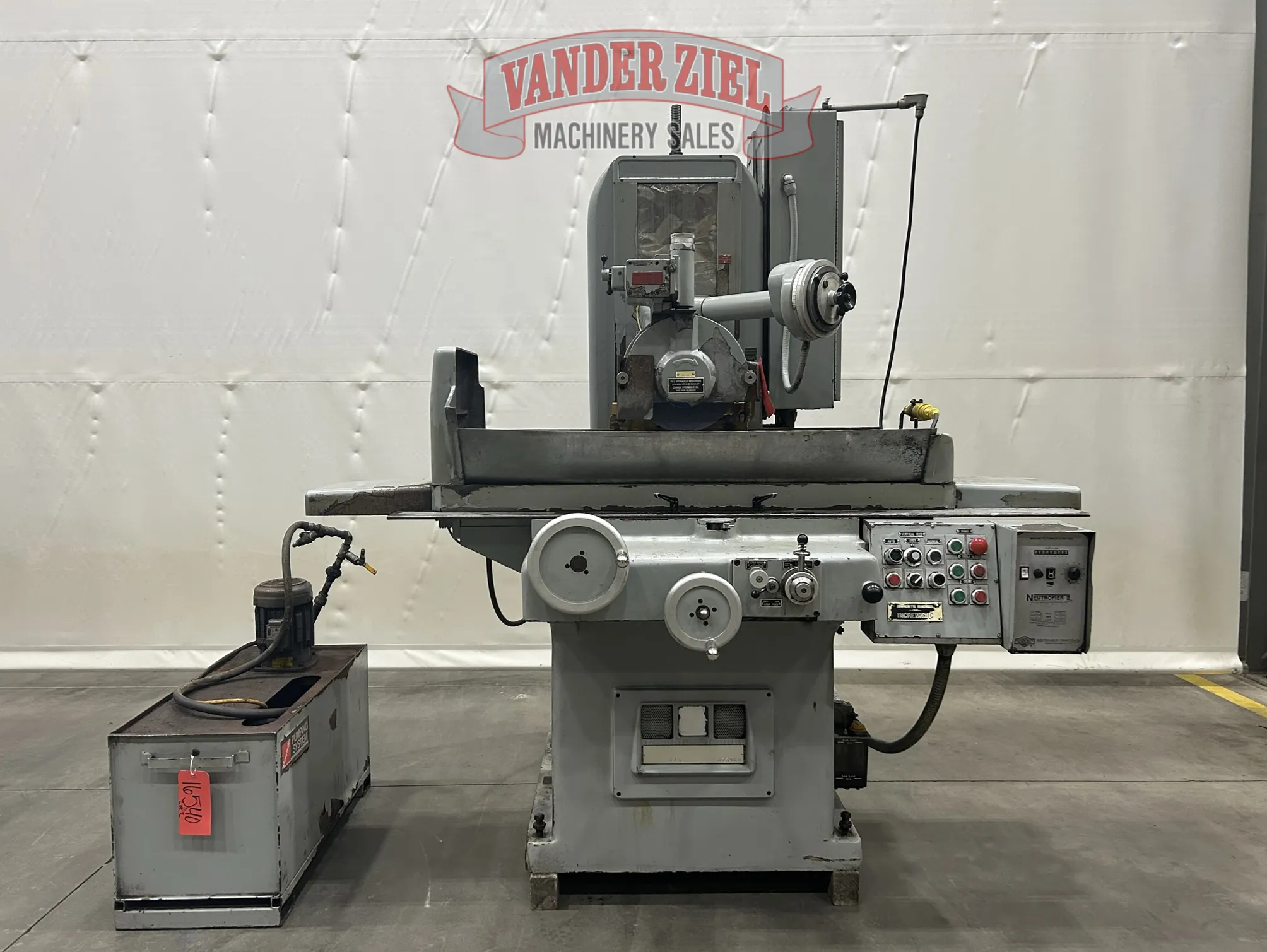 Gallmeyer & Livingston 12" x 24" Hydraulic Surface Grinder, Model 373 - Main Image 1