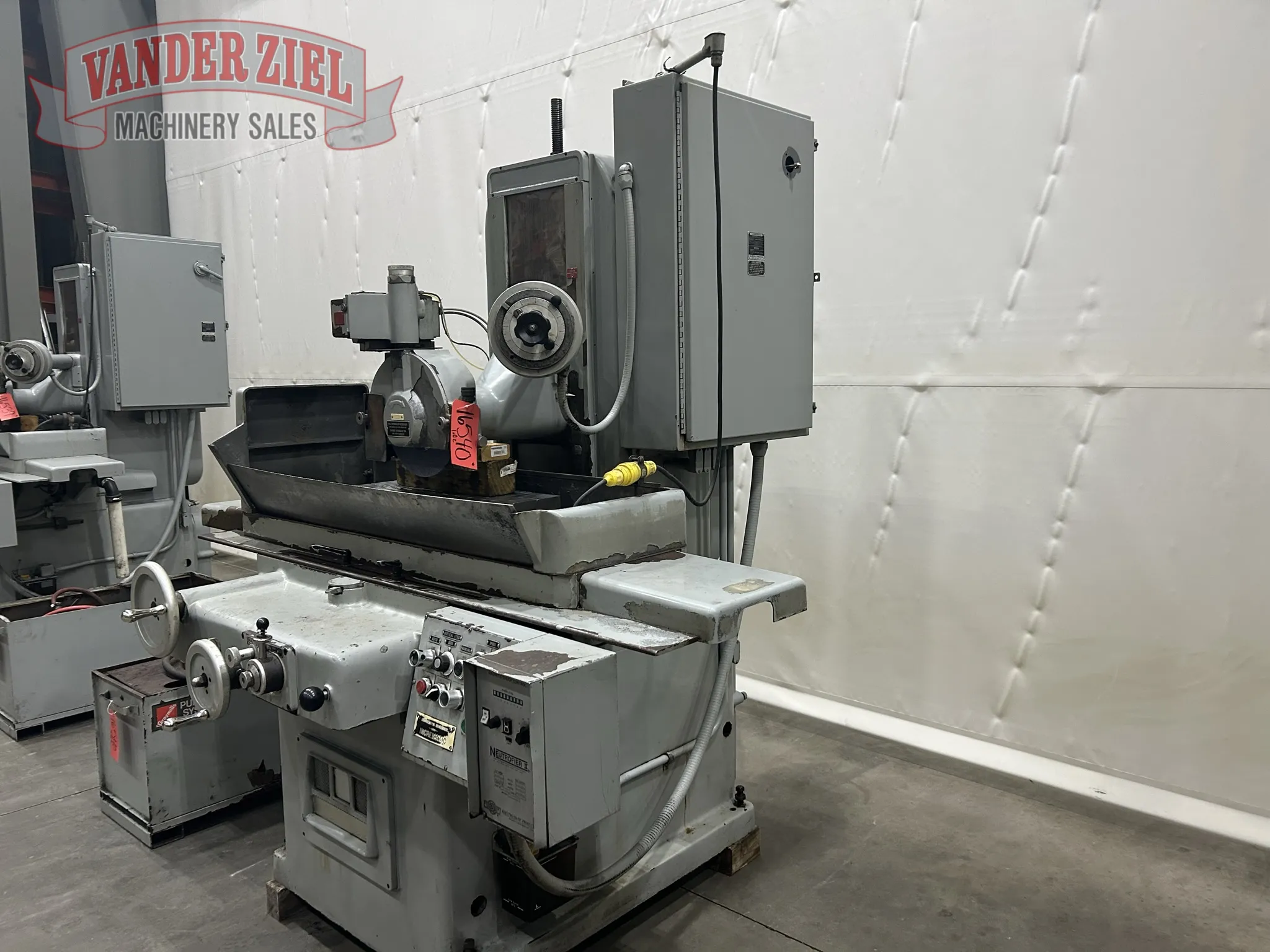Gallmeyer & Livingston 12" x 24" Hydraulic Surface Grinder, Model 373 - Prefetch Image 40079