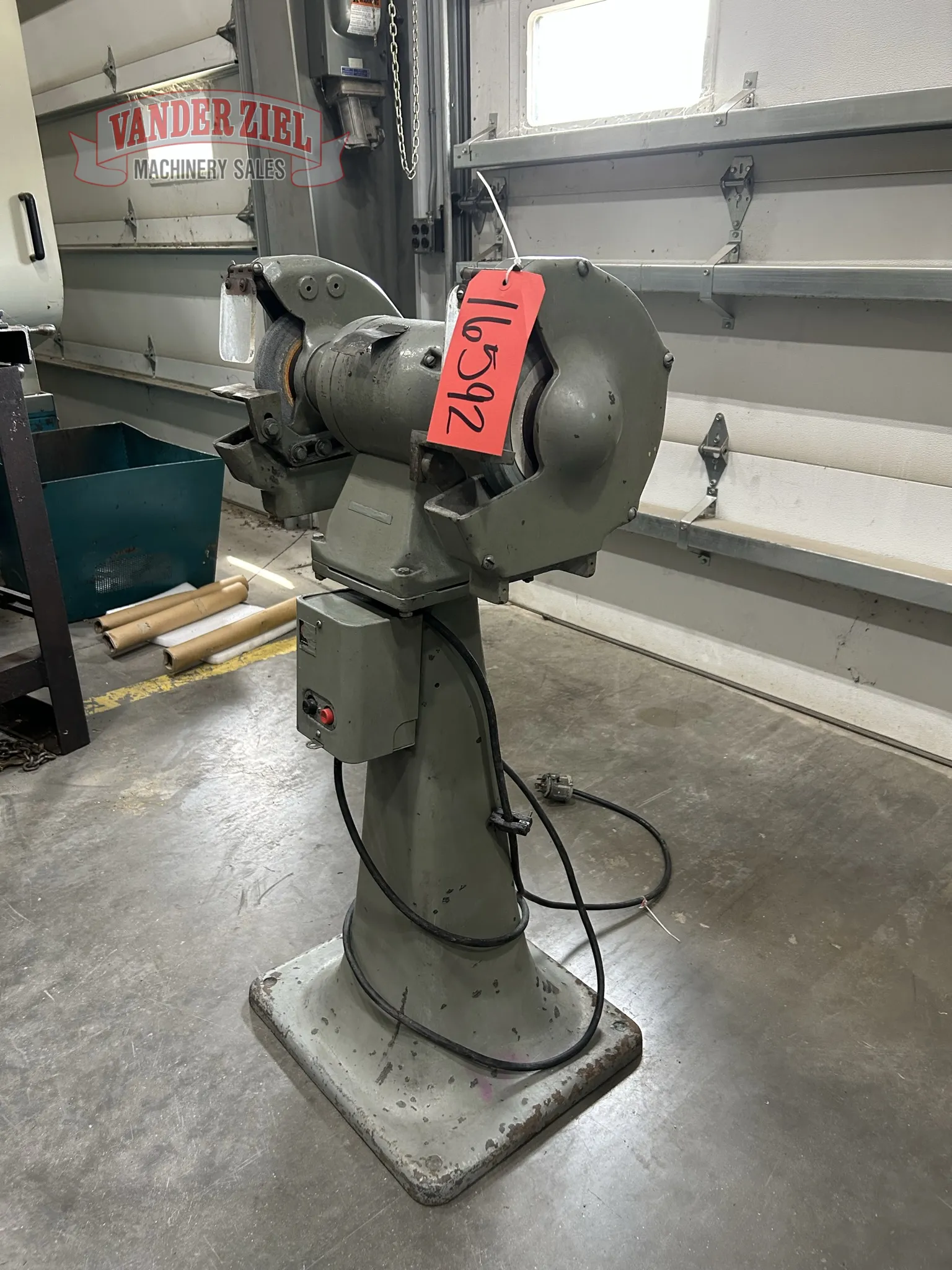 8" Pedestal Grinder - Prefetch Image 40457