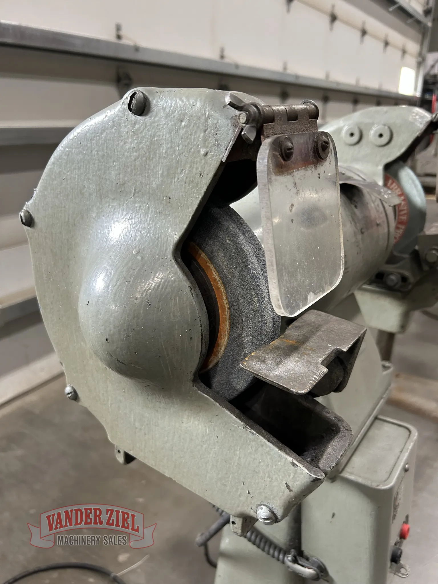 8" Pedestal Grinder - Prefetch Image 40458