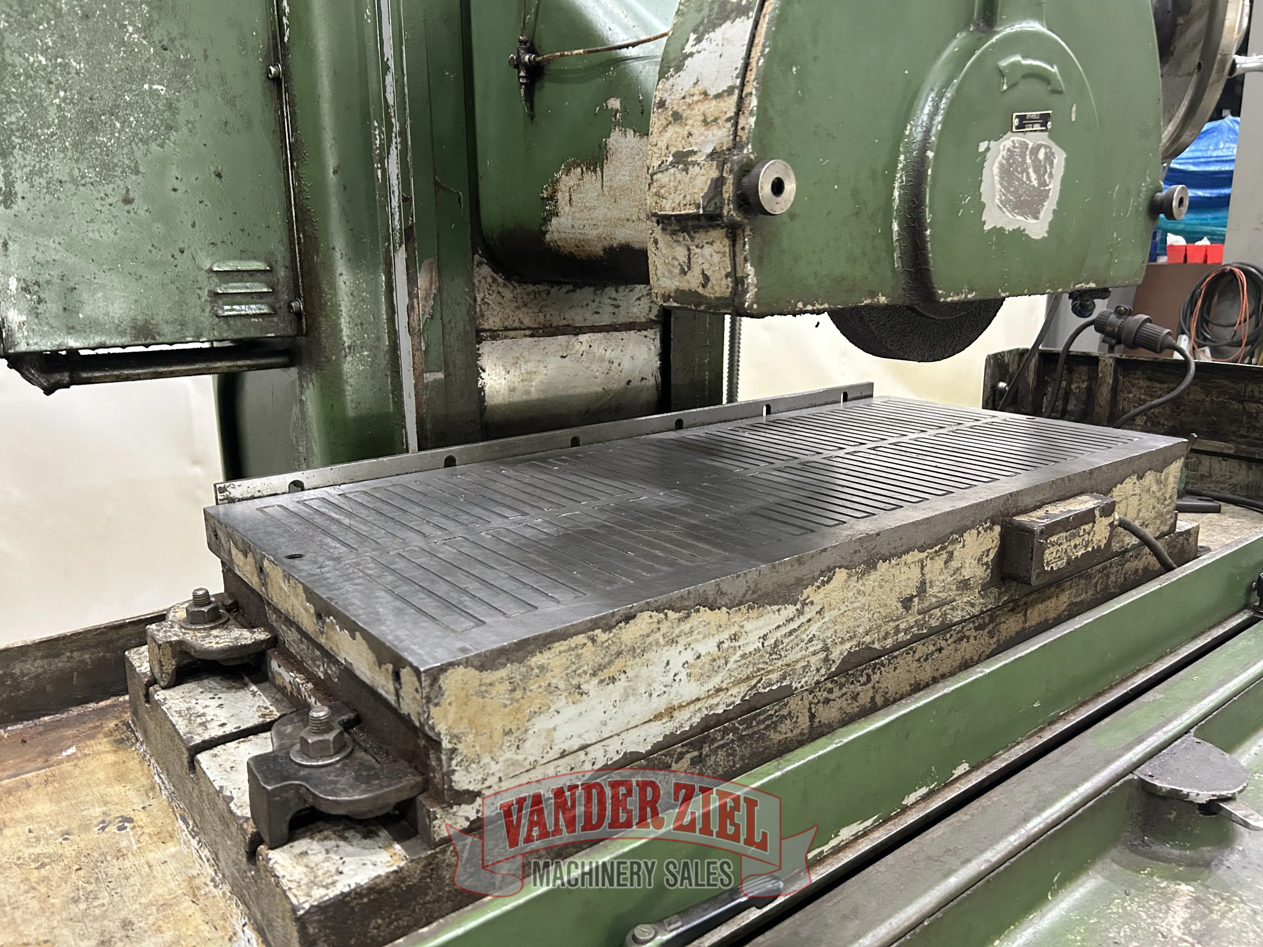 Gallmeyer & Livingston 16” x 36” Hydraulic Surface Grinder, Model 579 - Prefetch Image 40659