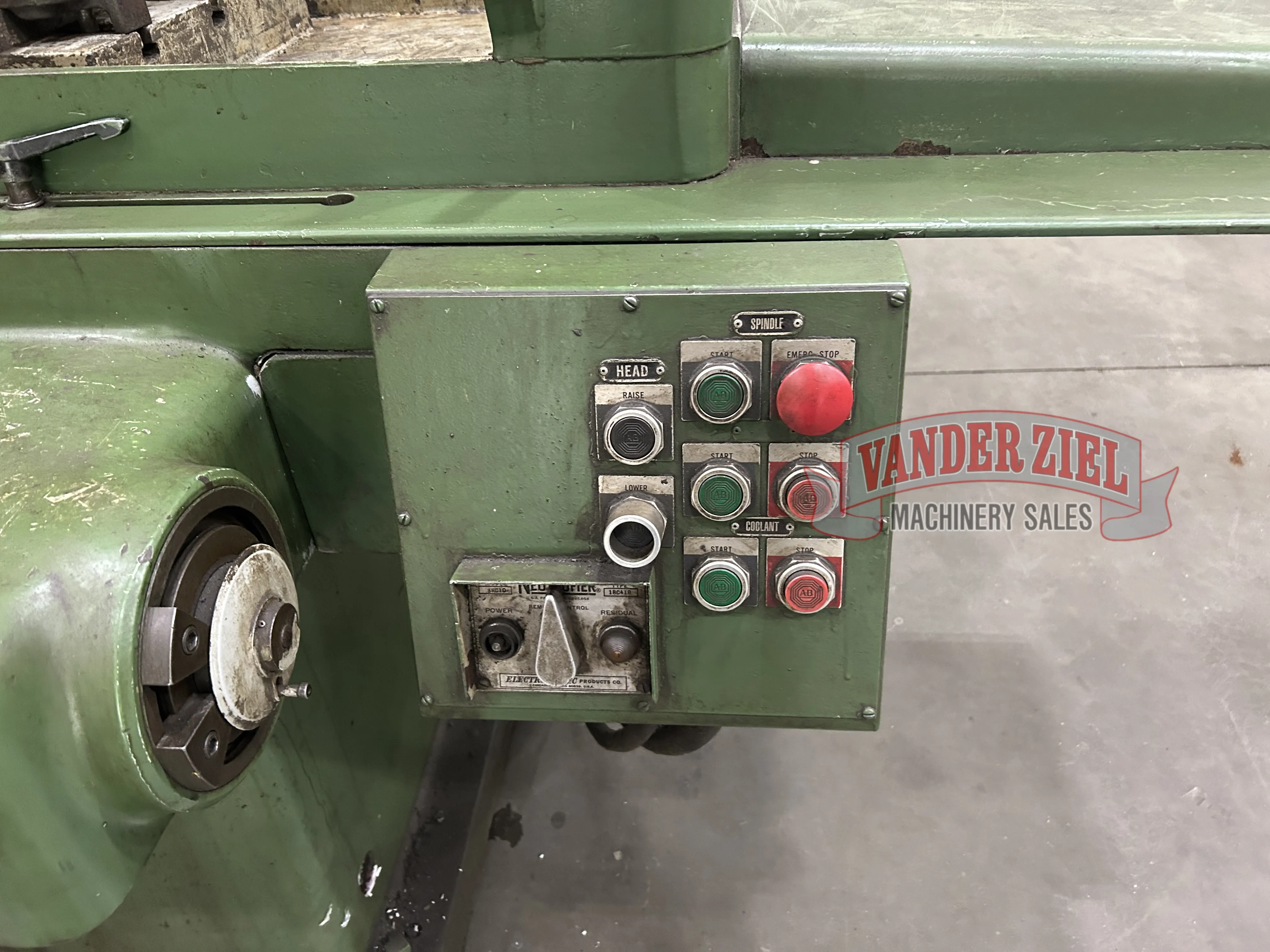 Gallmeyer & Livingston 16” x 36” Hydraulic Surface Grinder, Model 579 - Prefetch Image 40663