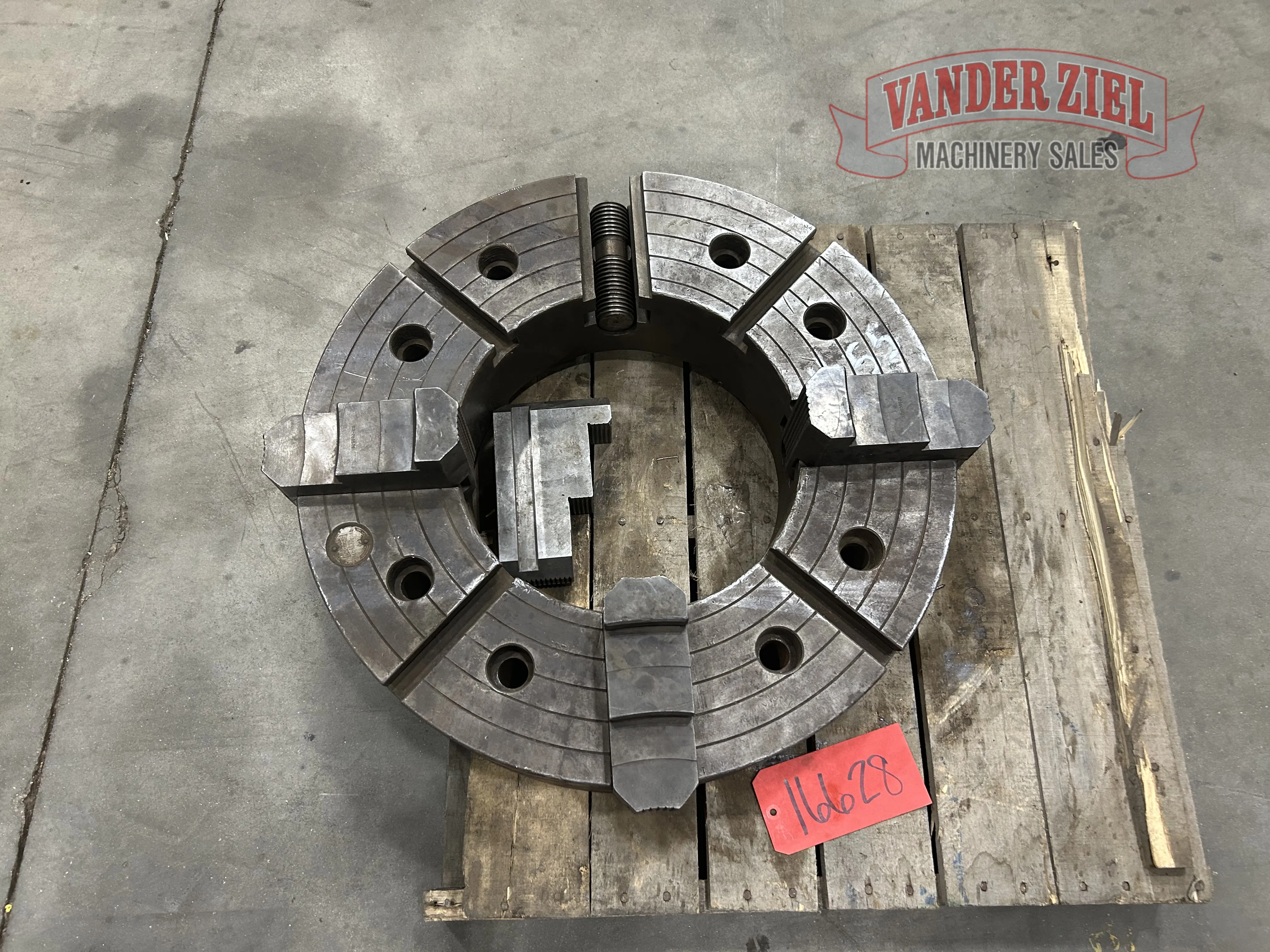 Cushman 24" 4 Jaw Chuck, 12" Bore - Main Image 1